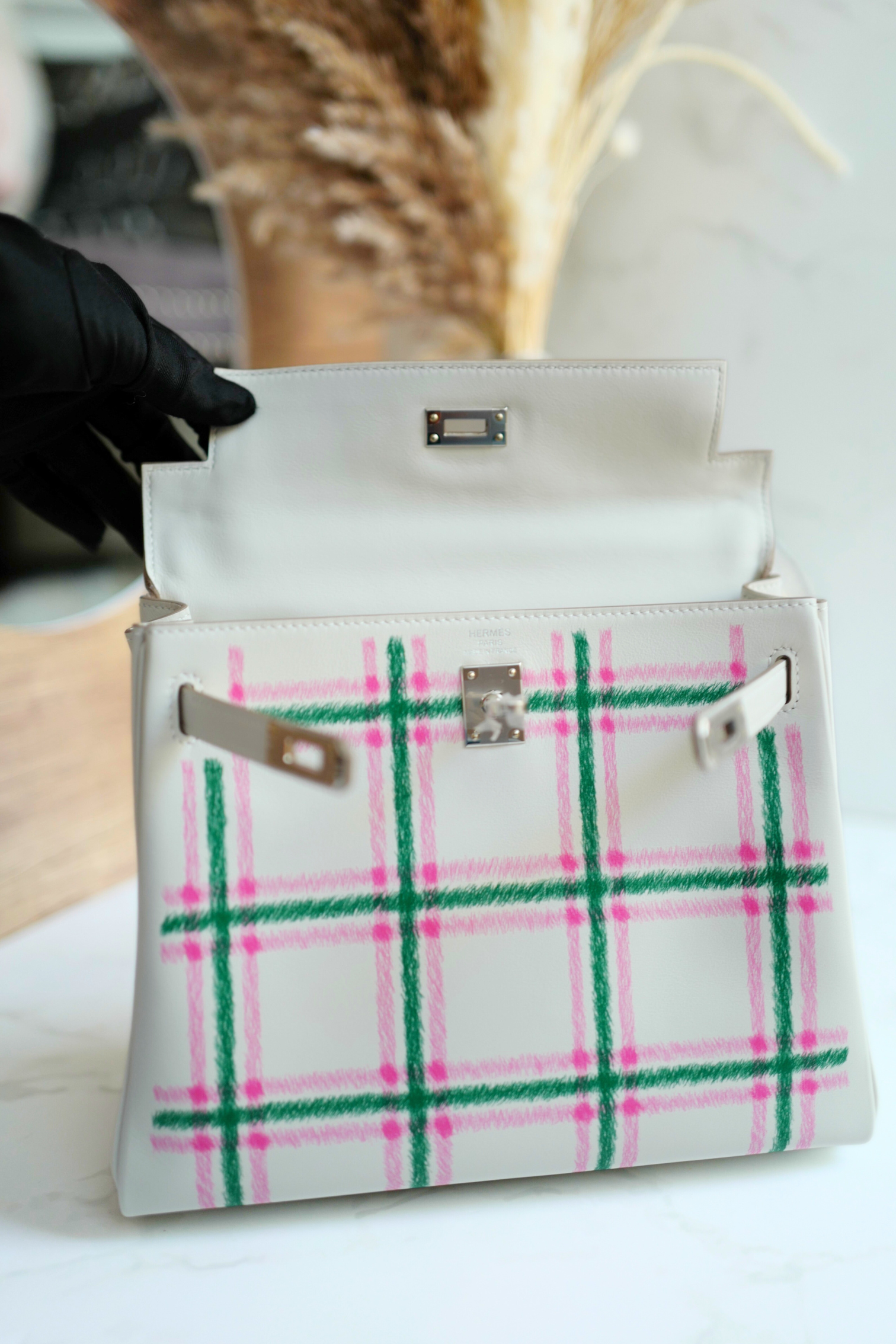 BNIB Hermès Kelly 25 Sellier Tartan Pattern White Leather Handbag With Palladium Hardware