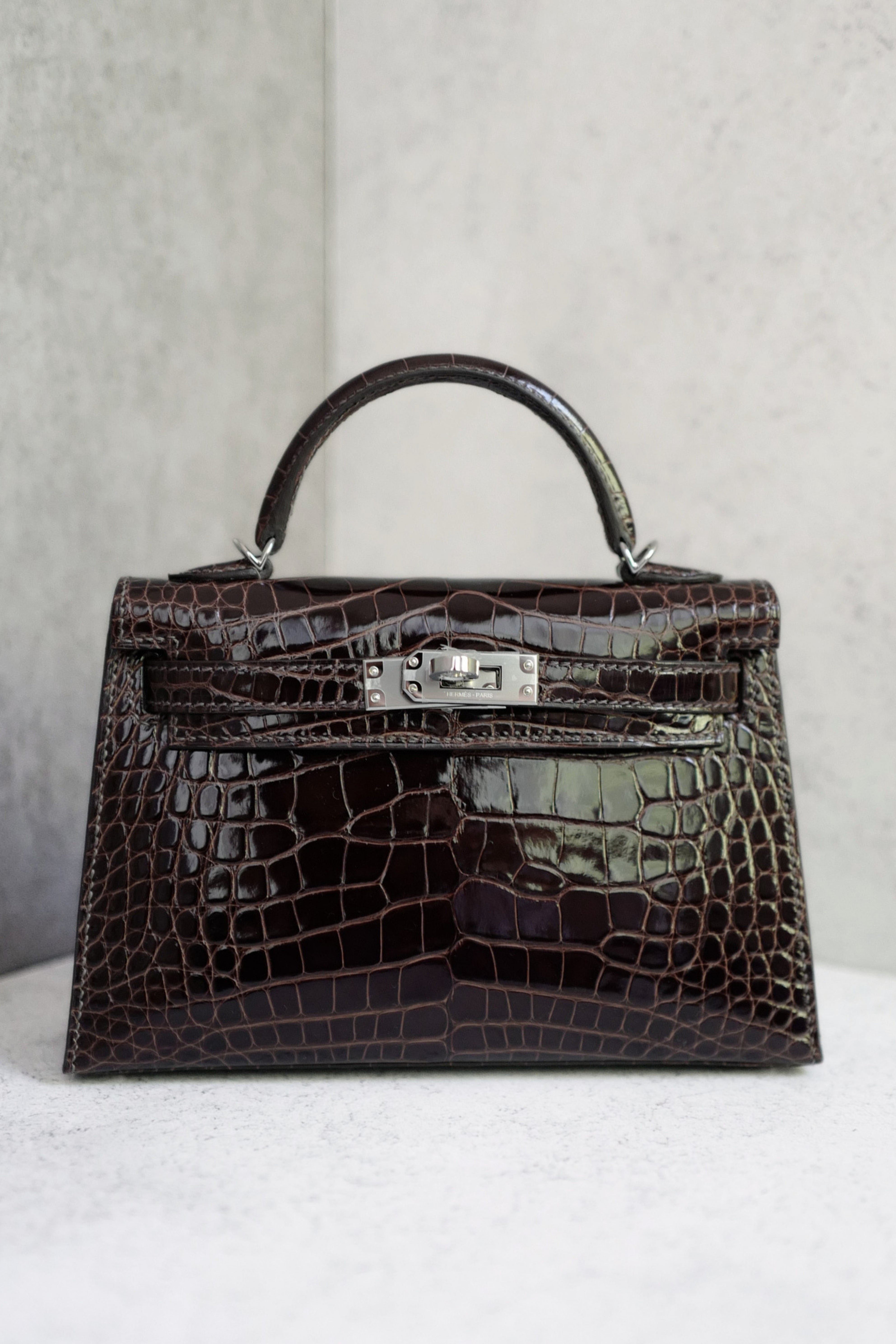 Hermès Mini Kelly Havane Sellier Alligator Mississippiensis Lisse PHW G Stamp