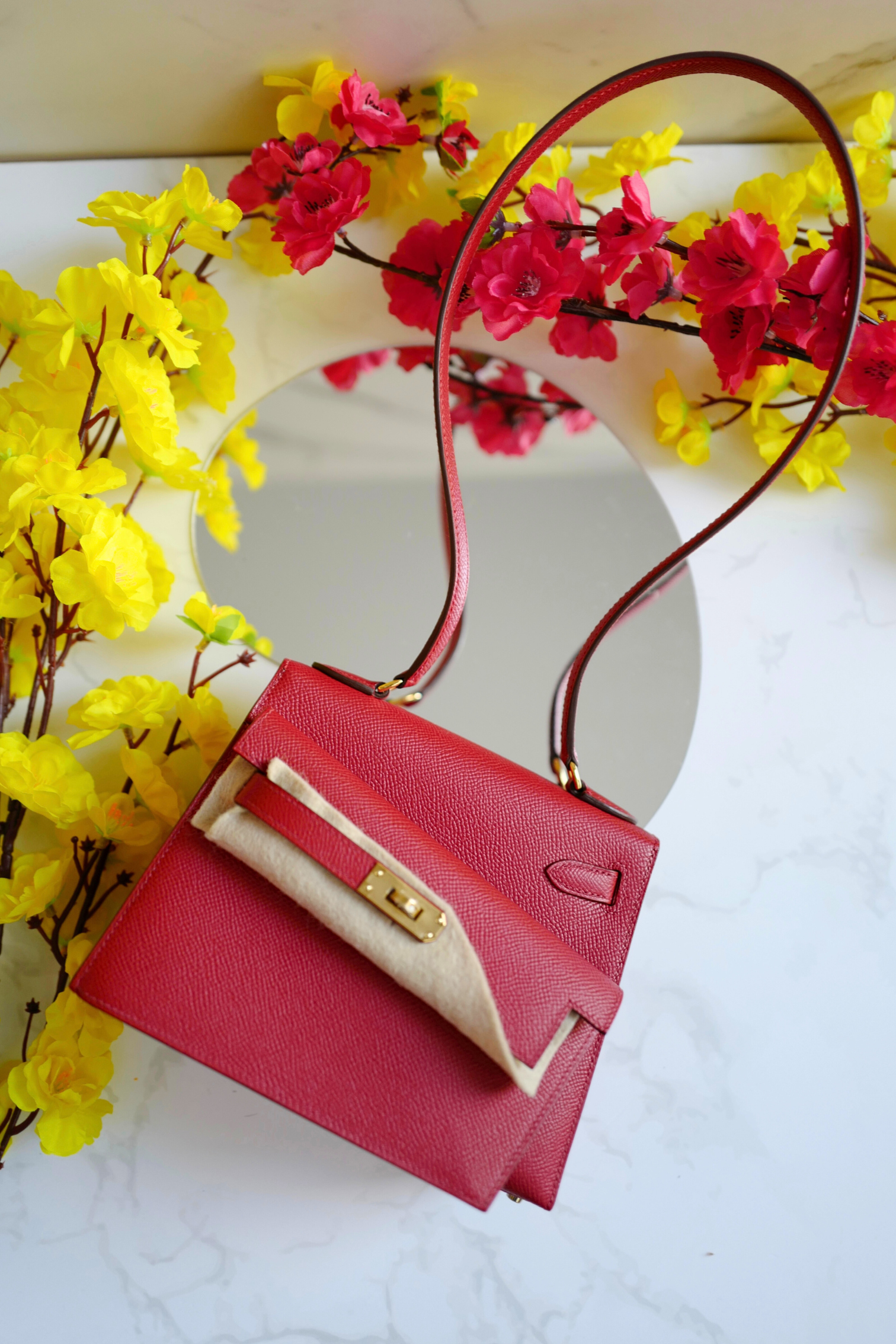 BNIB Hermès Kelly Désordre 20 Bag Rouge Pigment Epsom Leather with Gold Hardware