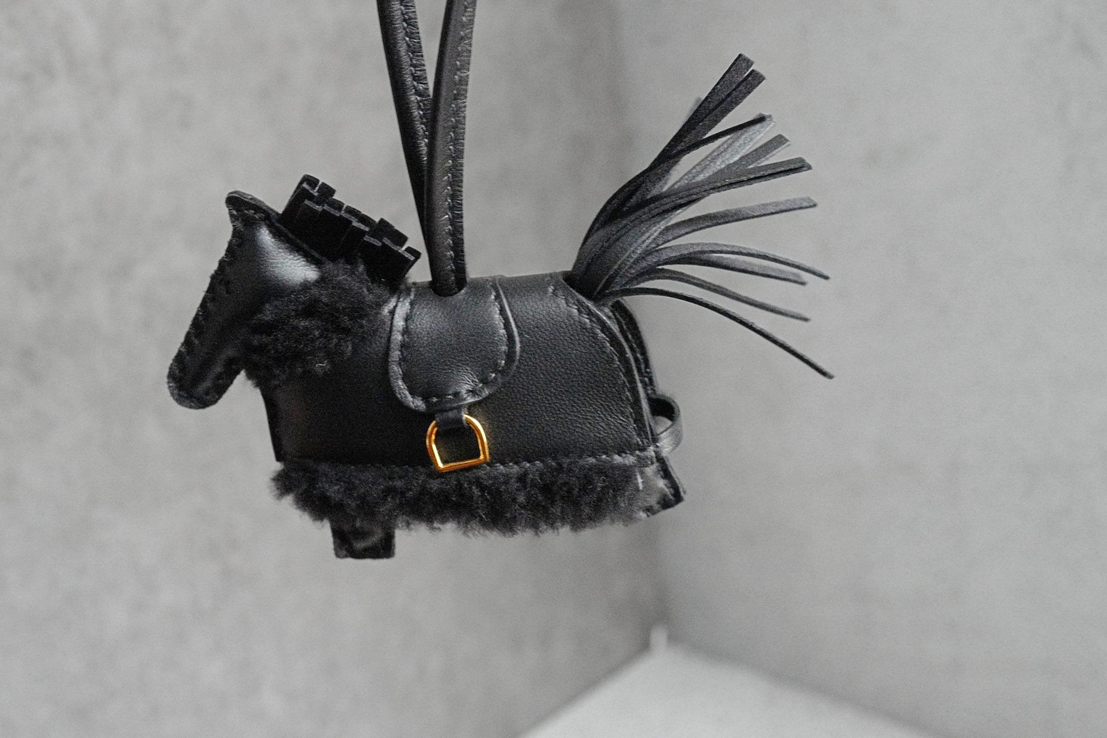 Hermès Horse Charm Rodeo Robeo Plush PM Noir Lambskin Wool Yellow Gold Plated
