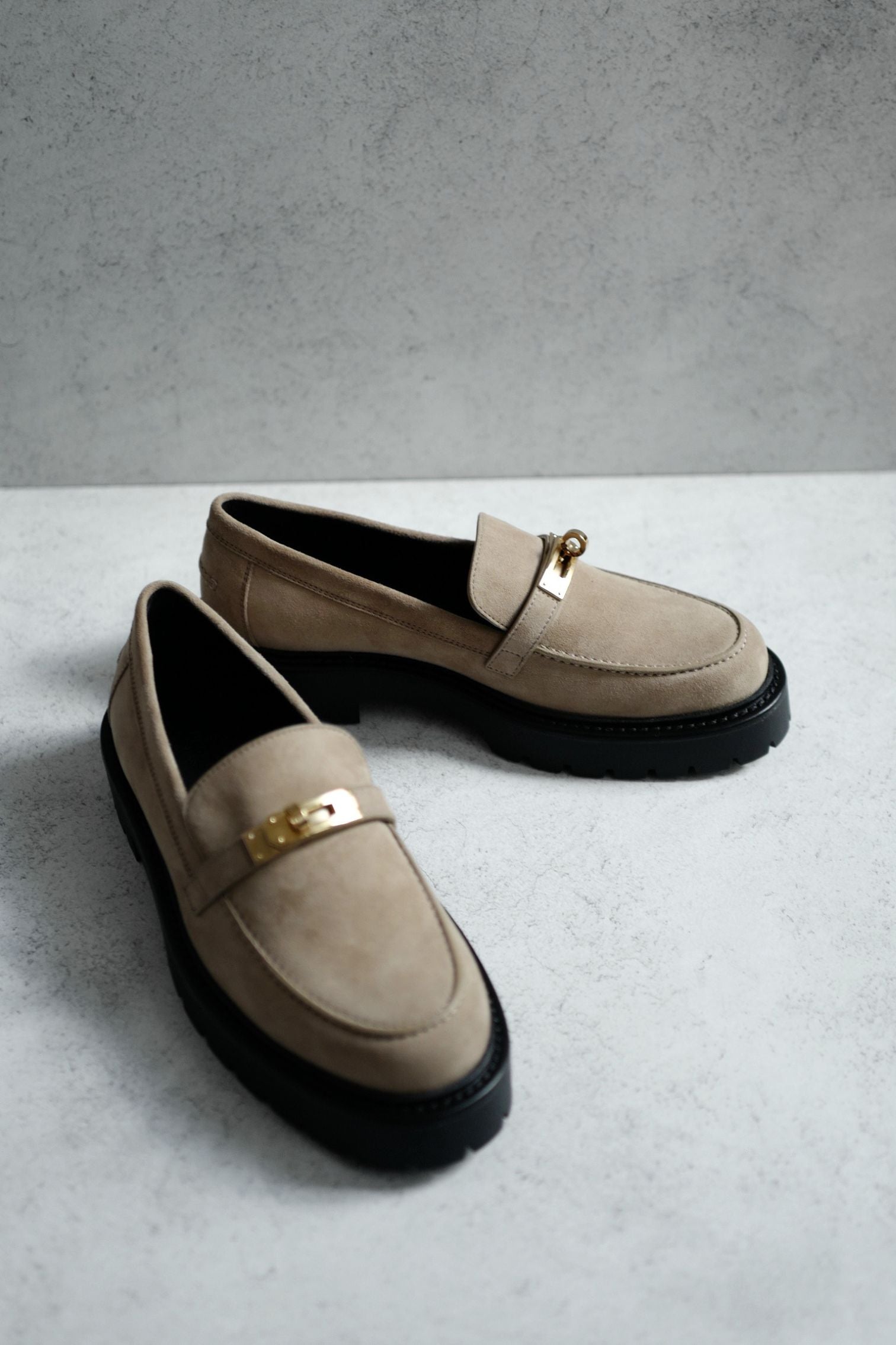 Hermes Shoes Icone Loafers Suede Beige Sable Size 38.5