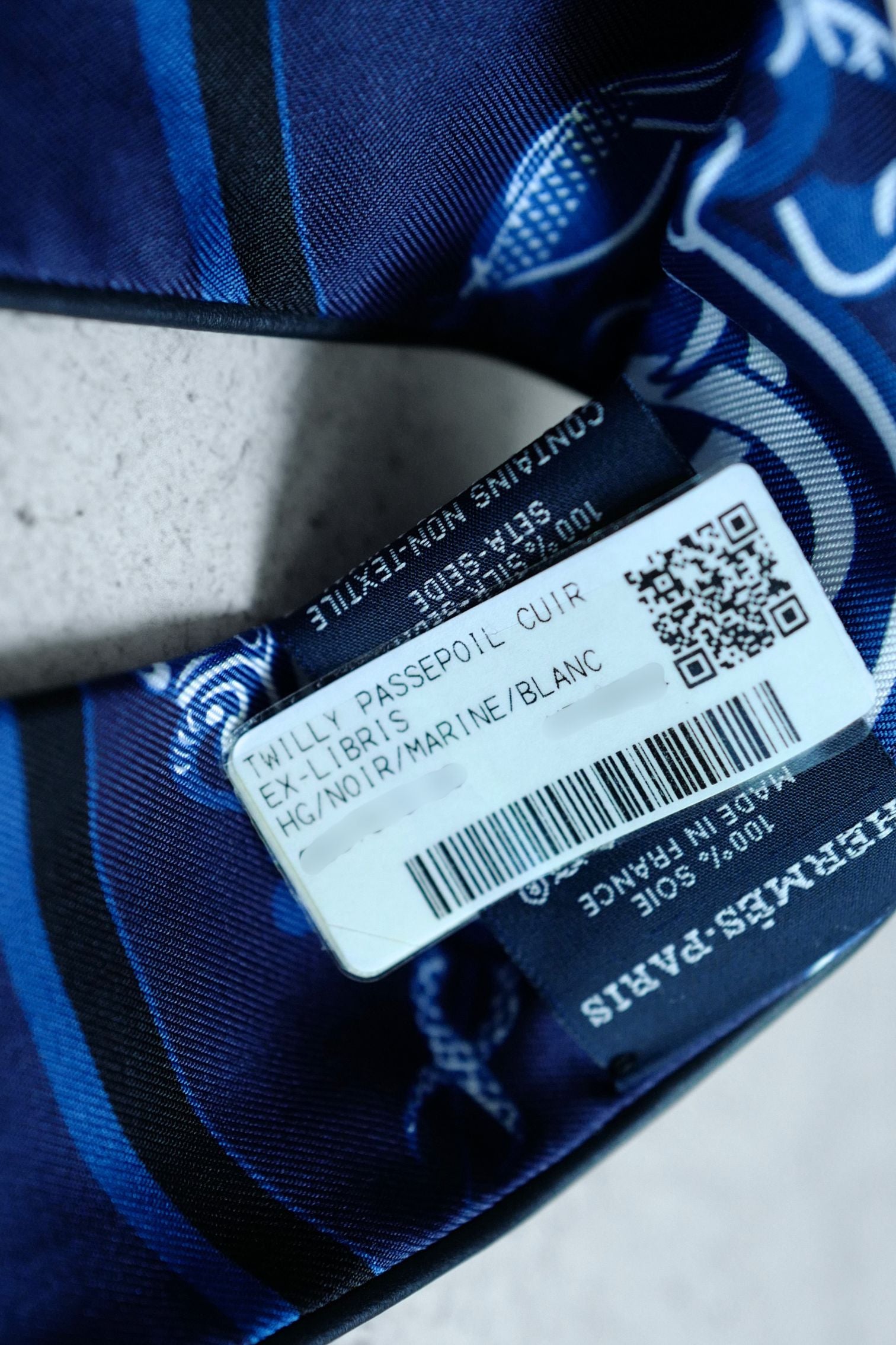 Hermès Ex-Libris Forever Twilly Noir / Marine / Blanc 100% Silk
