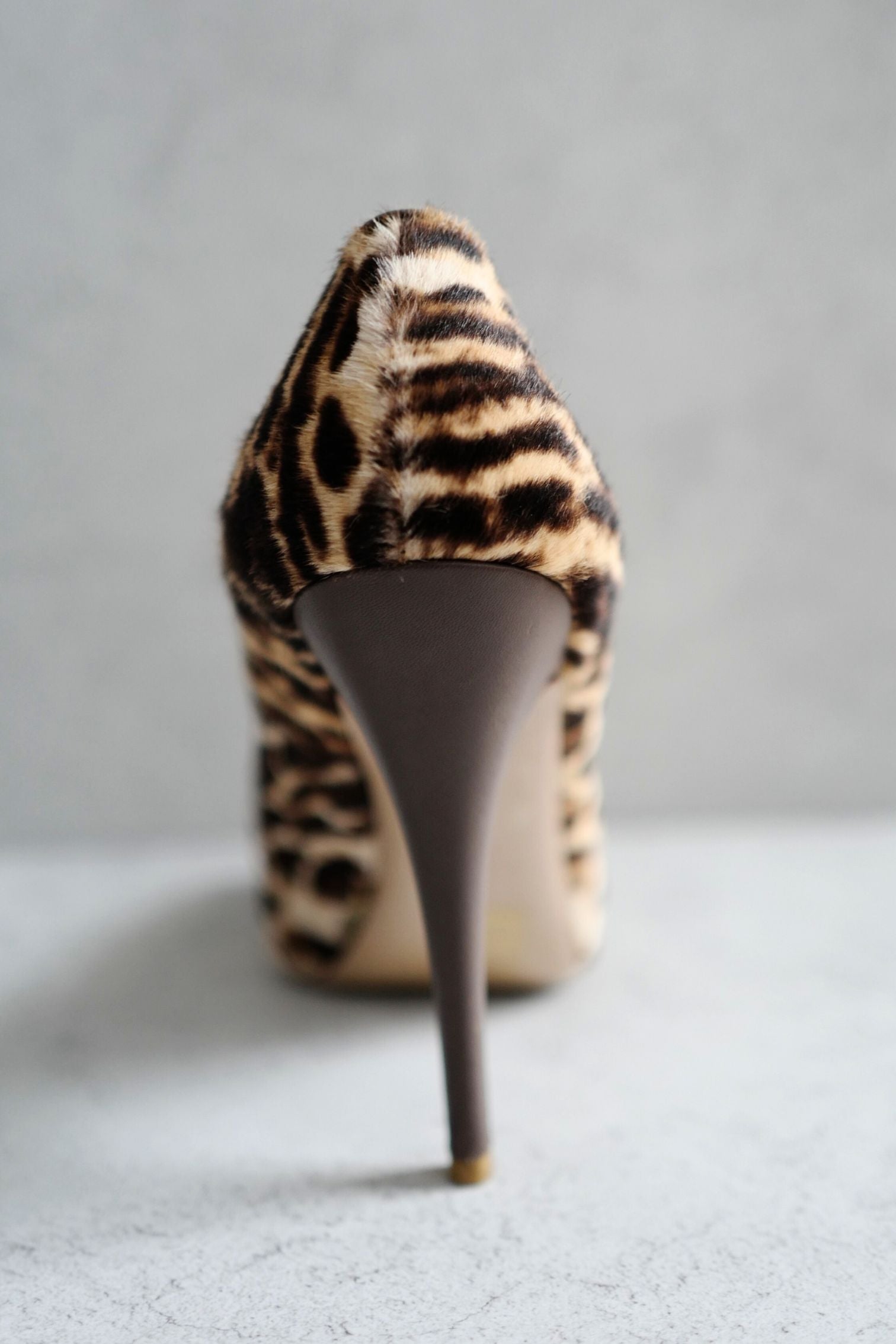 Preowned Valentino Heels Leopard Print size 37
