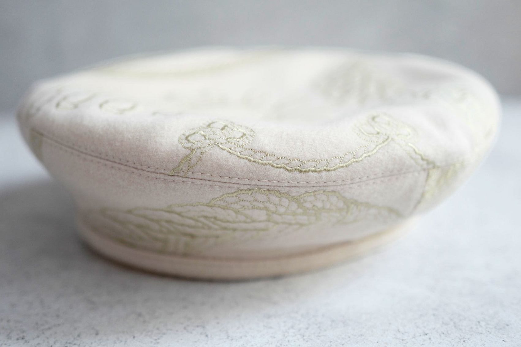 Hermes Saint-Honore en Finesse Beret in Blanc Cassé Size 56 Hat