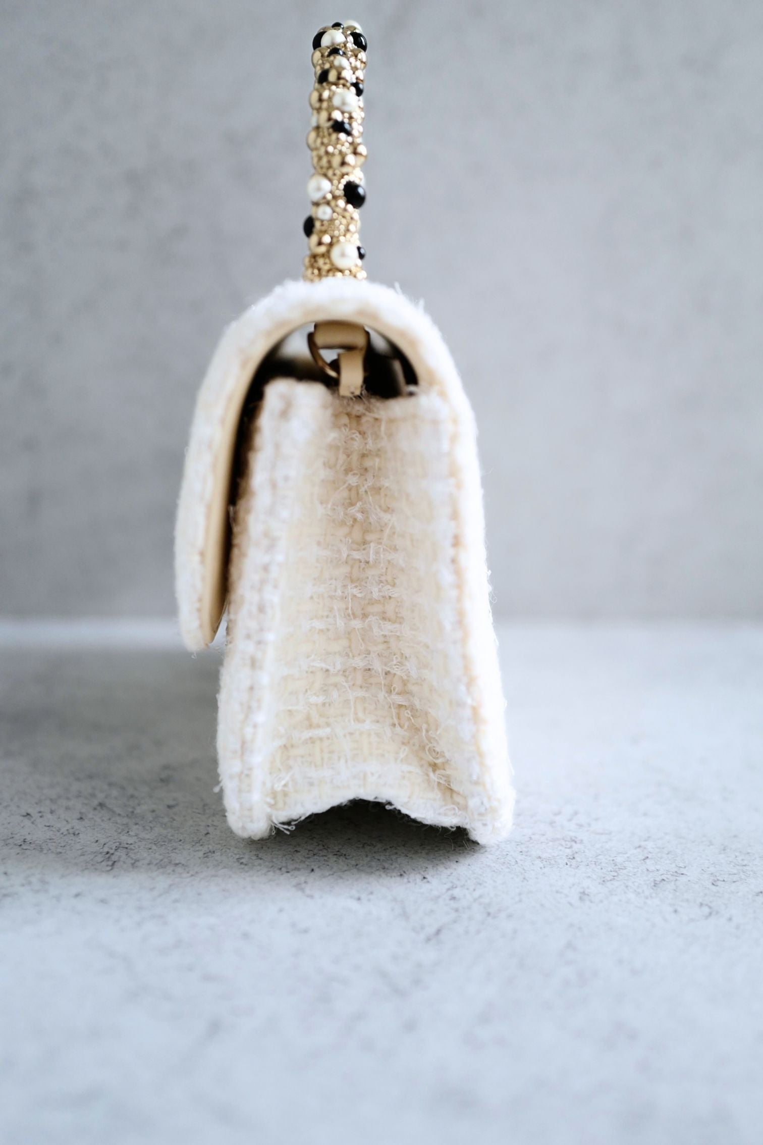 CHANEL 26C Top Handle Clutch With Chain in Tweed Pearl Ecru White Gold Hardware