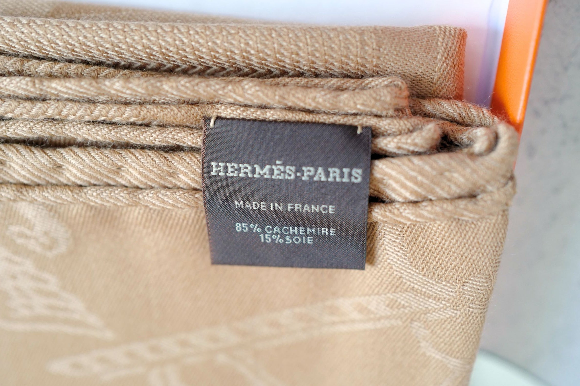 Hermès New Libris Stole Cashmere Silk Kraft Confettis d’Ex-Libris Jacquard