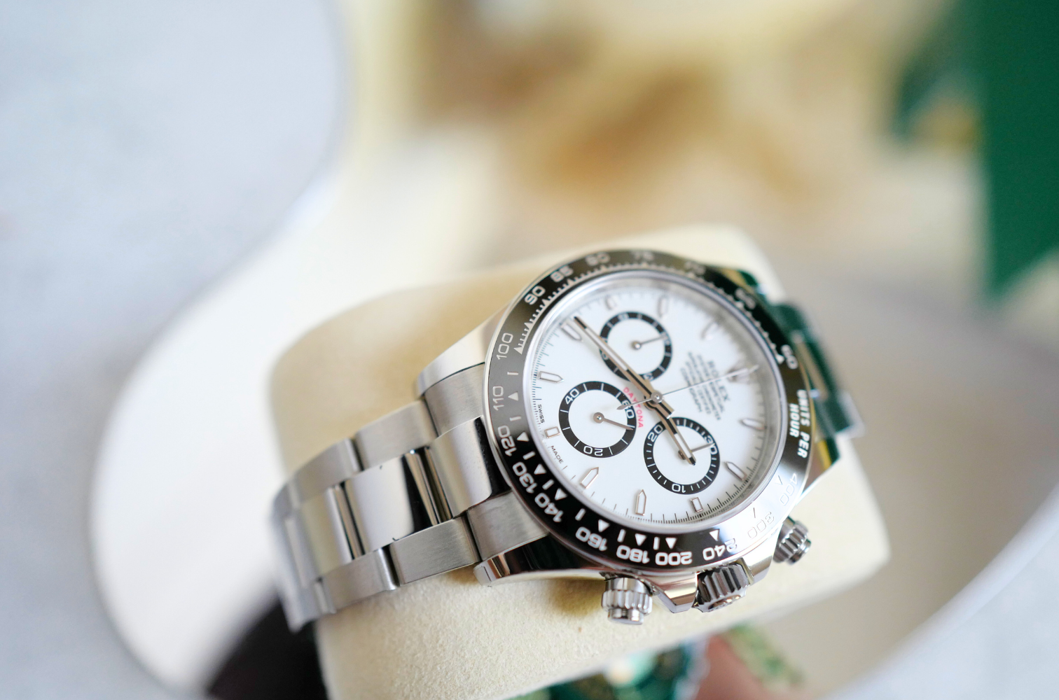 BNIB Rolex Daytona 126500LN White Dial Oystersteel 40mm