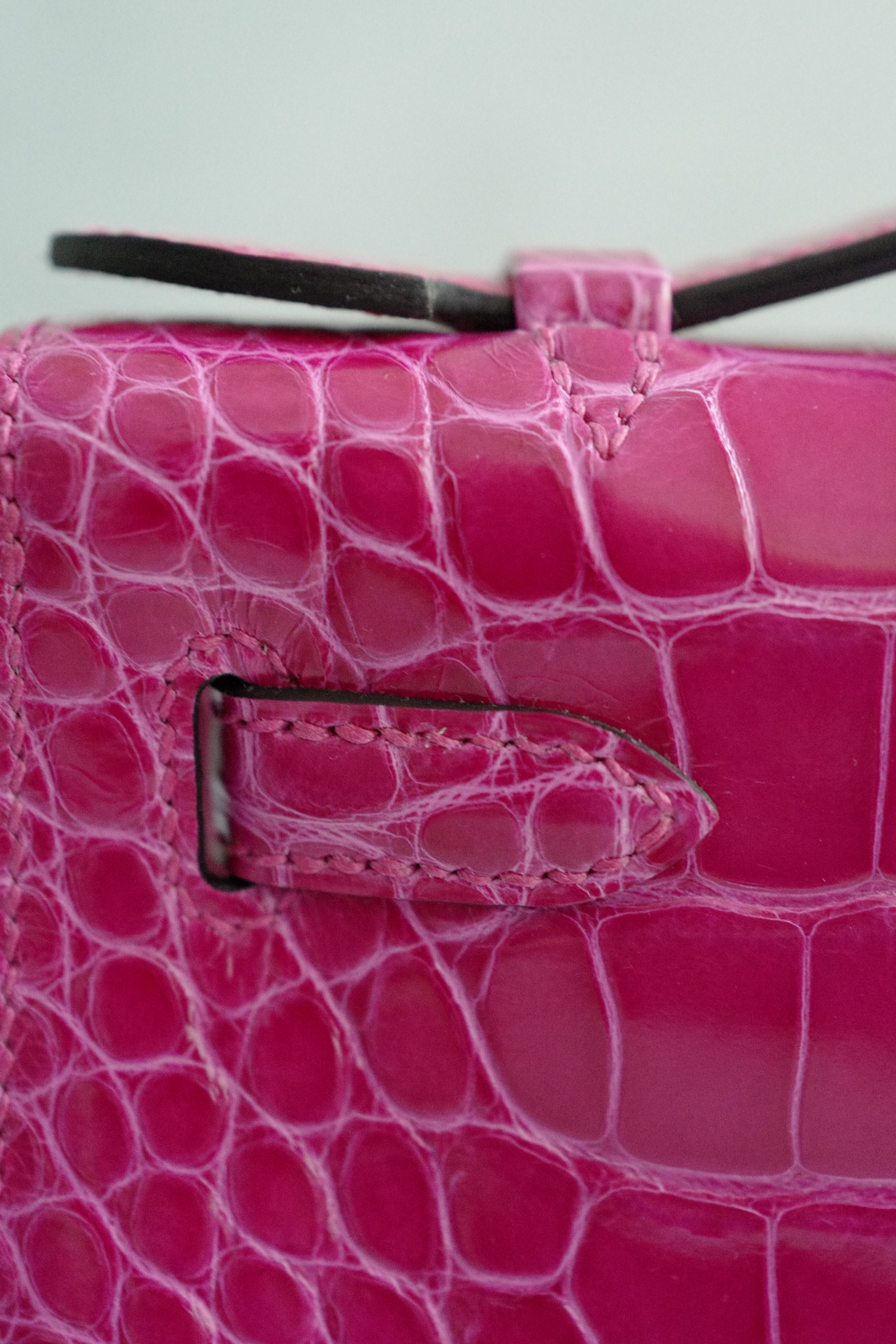 Hermès Kelly Mini Pochette Rose Mexico Alligator Mississippiensis Lisse PHW K Stamp