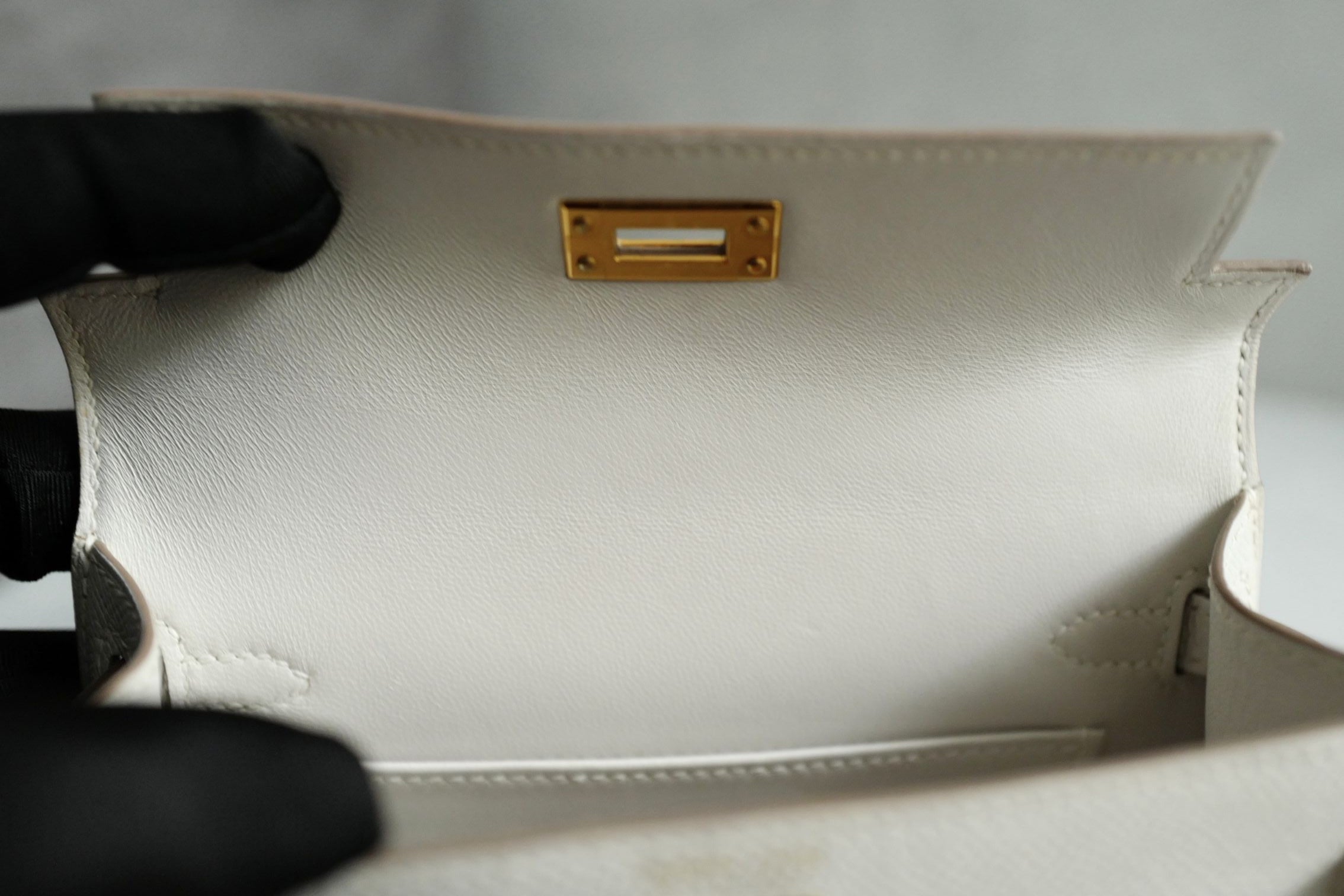 Hermès Mini Kelly 20 Gris Pale Epsom Leather Gold Hardware