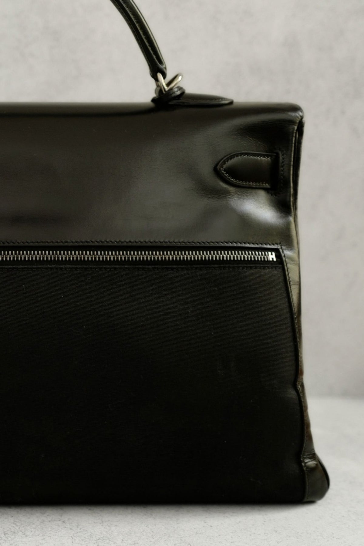 Hermes Kelly 40 Lakhis Noir Calfskin Leather Palladium Hardware