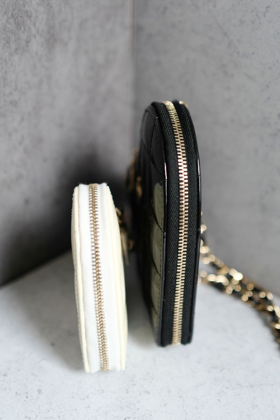 CHANEL 23P Patent Calfskin Quilted CC Heart Clutch With Gold Hardware BNIB Limited Edition