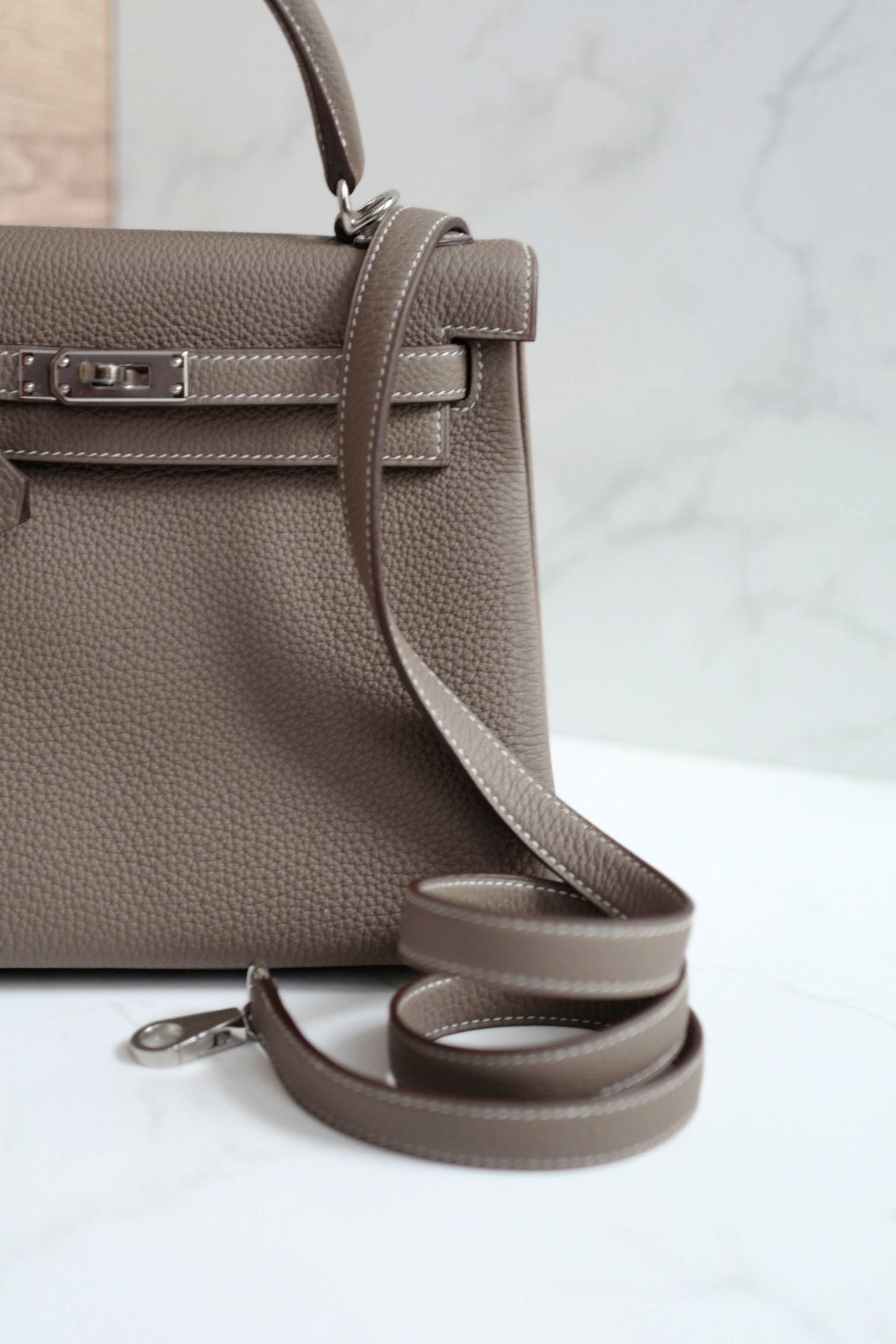 BNIB Hermes Kelly 25 Etoupe Togo Palladium Hardware G Stamp 2026