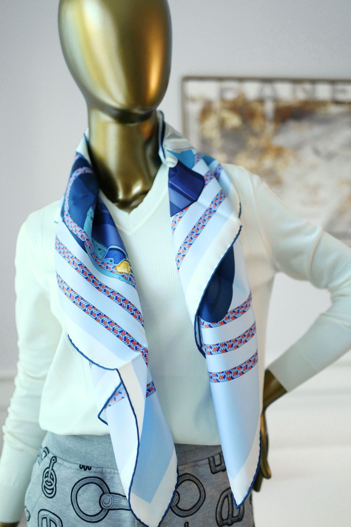 Hermes Derby 2000 Scarf 90 Bleu Ciel / Marine / Vieux Rose 100% Silk