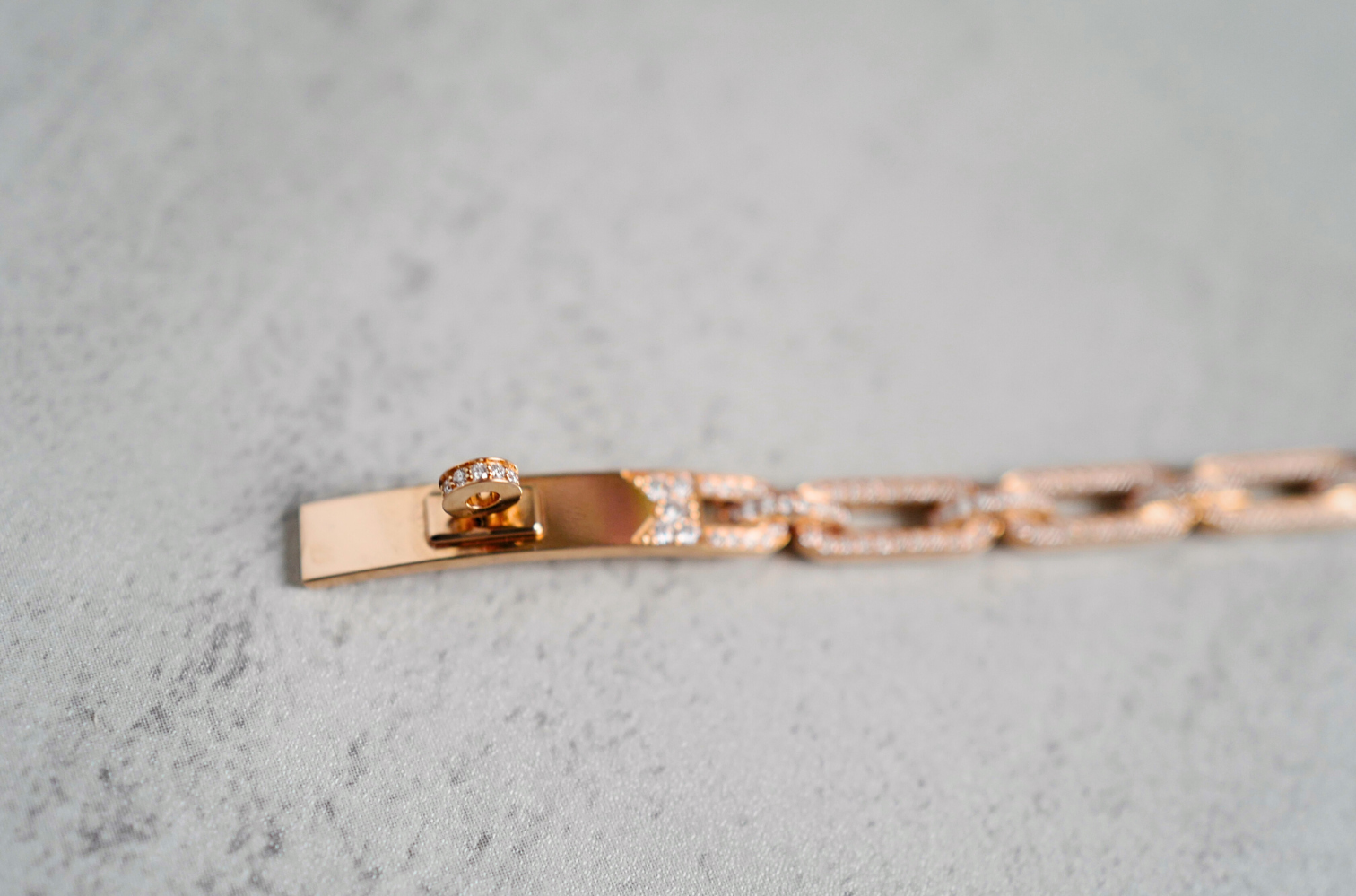 BNIB Hermès Kelly Chaine Bracelet Full Diamond 18K Rose Gold Small SH