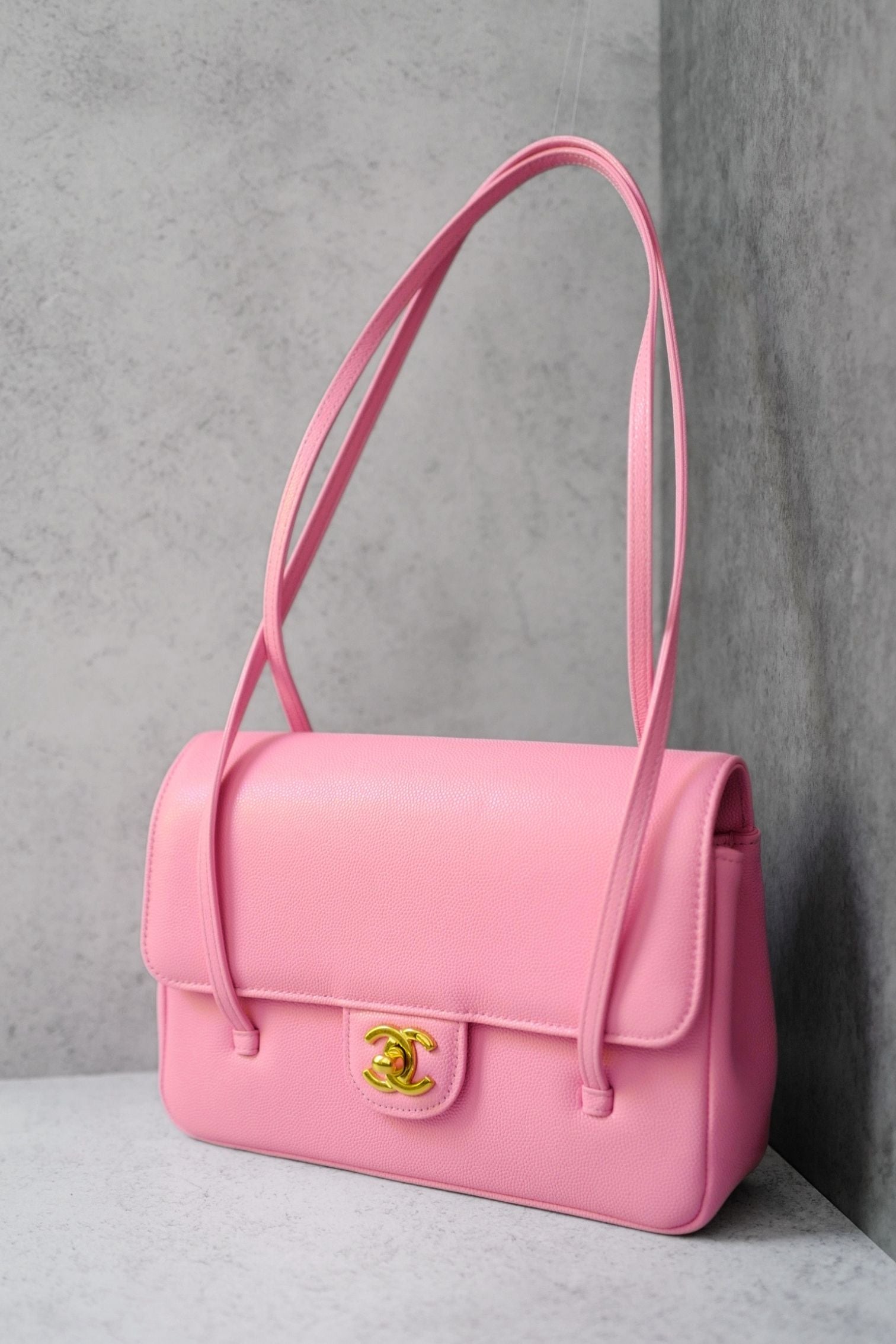 NEW Chanel 26S Preppy Coco 22 Small Pink Grained Shiny Calfskin Gold Hardware