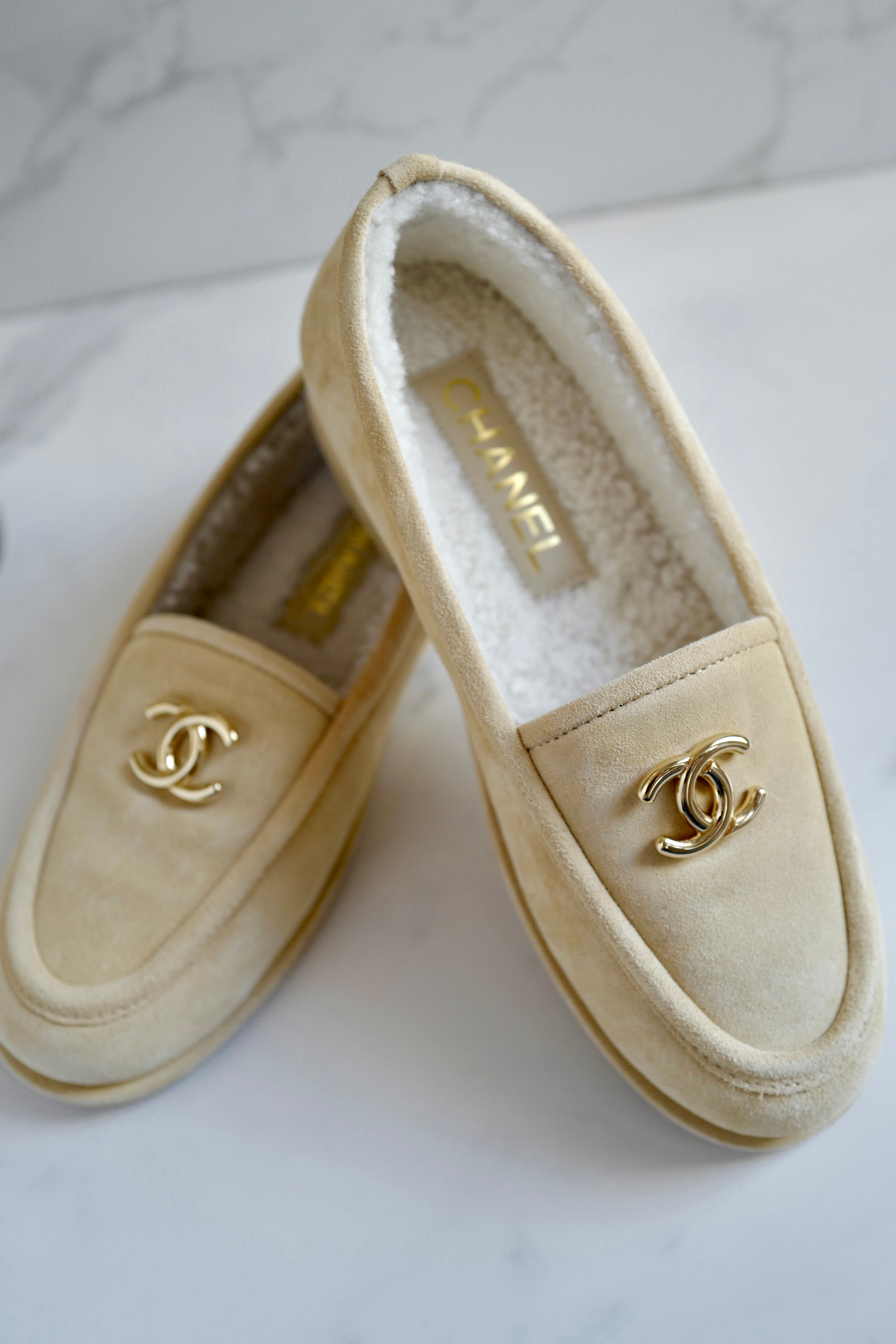 Chanel 24K Shearling Lined Suede Calfskin CC Loafers Moccasins Shoes size 37