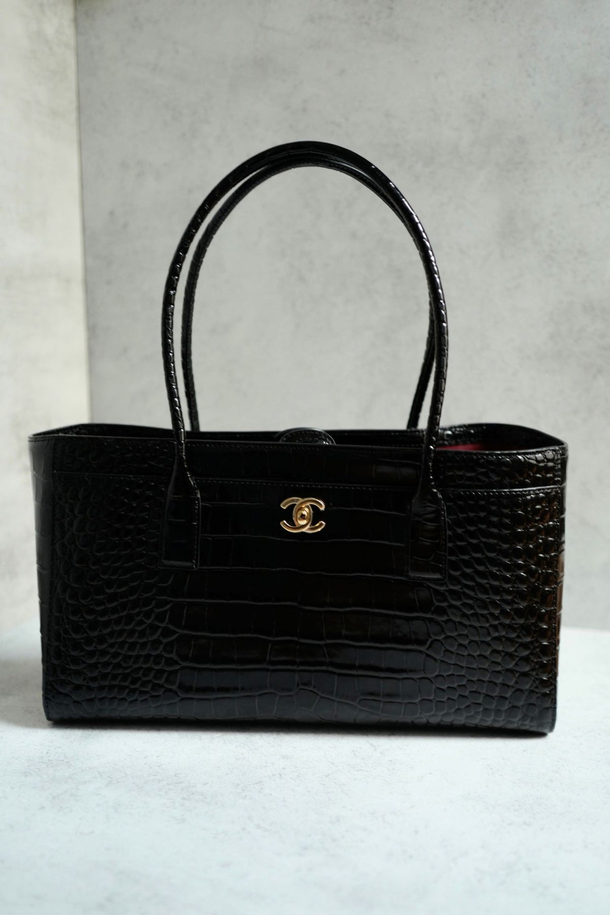NEW Chanel 26K Small Tote Black Crocodile Embossed Calfskin GHW Matthieu Blazy's