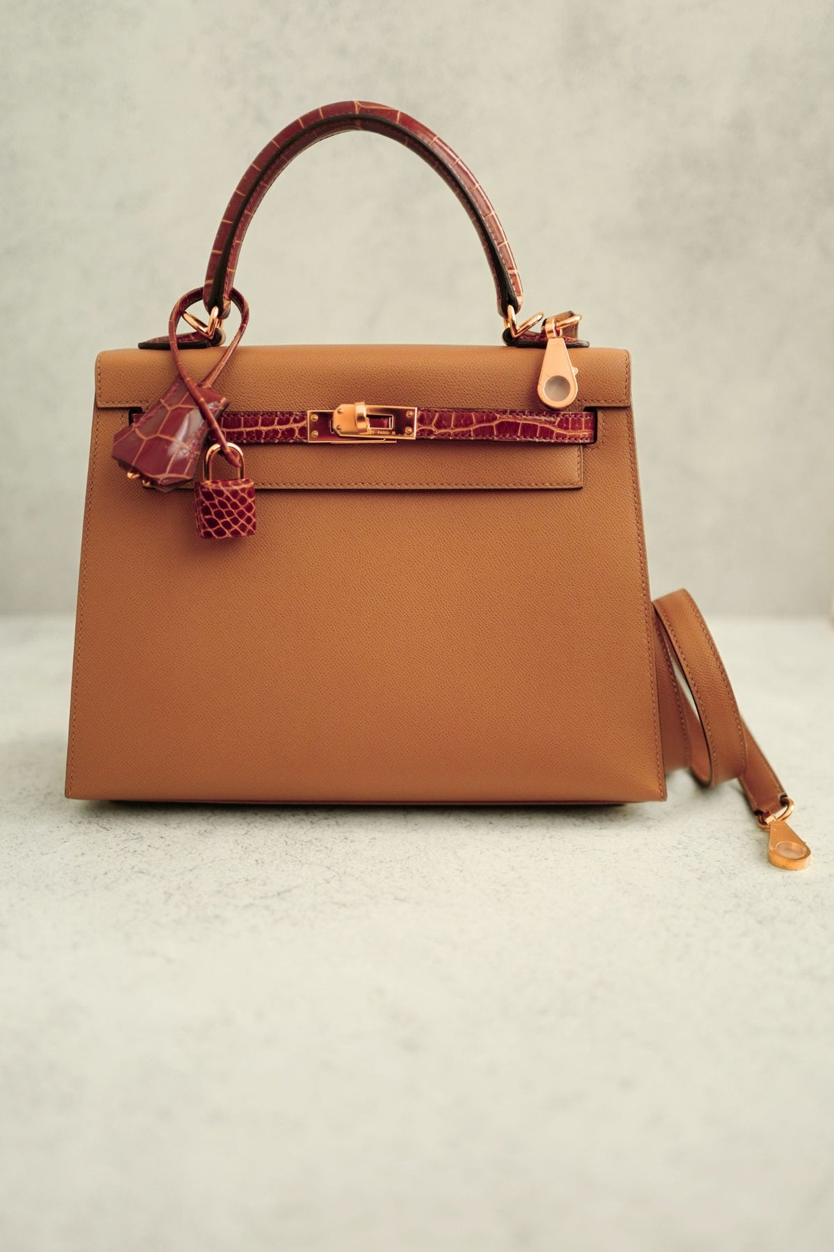 Hermes Kelly 25 Touch Chai/Miel Veau Madame Sellier Gold Hardware