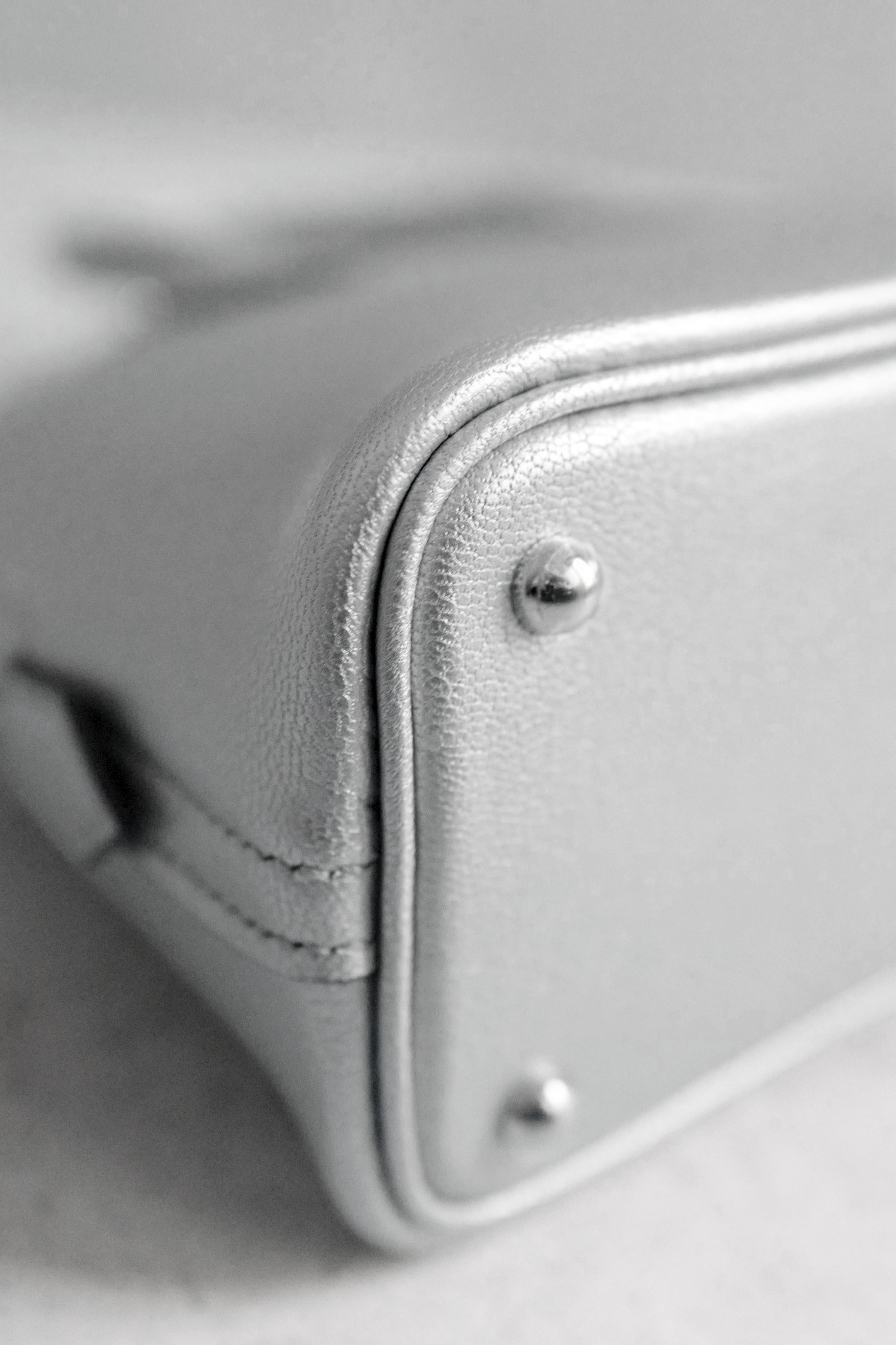 Hermès Bolide 1923 Mini Bag Silver Chamkilight Goatskin PHW G Stamp 2026