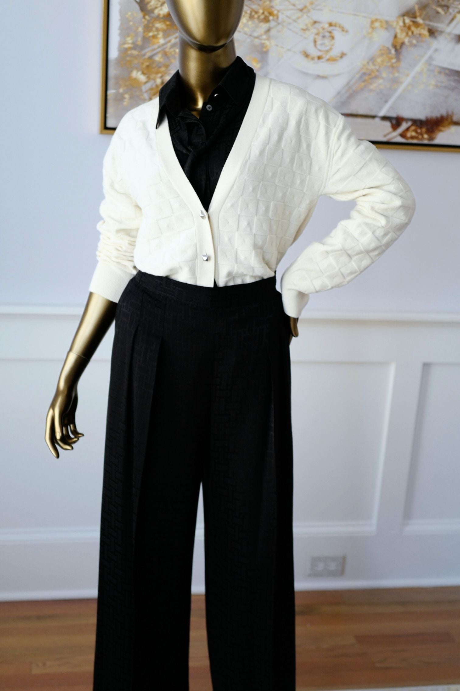 Hermès Maille Médor Softerwear Blanc Naturel Knit Cardigan Button Front Size 38