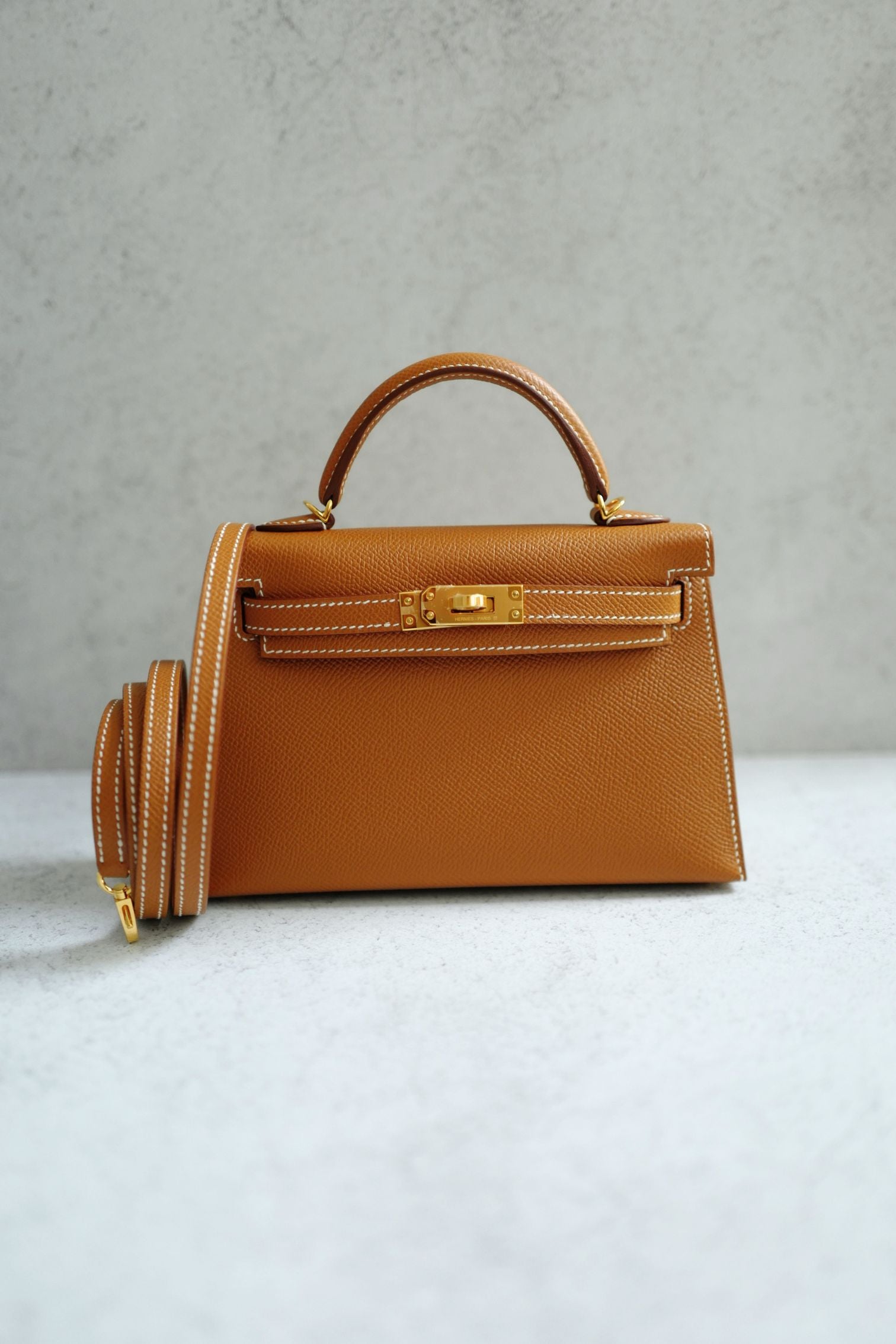 BNIB Hermes Mini Kelly Gold Epsom Calfskin Gold Hardware G Stamp 2026