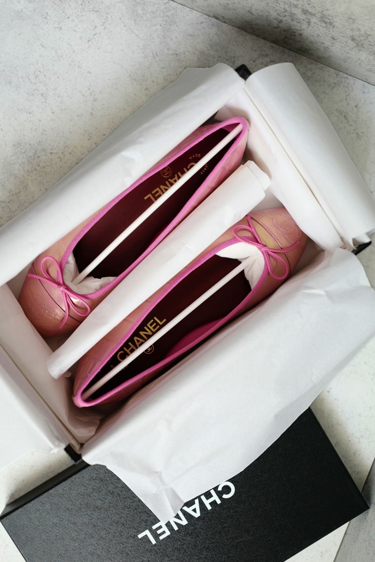Chanel 26K Matthieu Blazy's Ballet Flats Croc Embossed Calfskin Pink Size 37.5