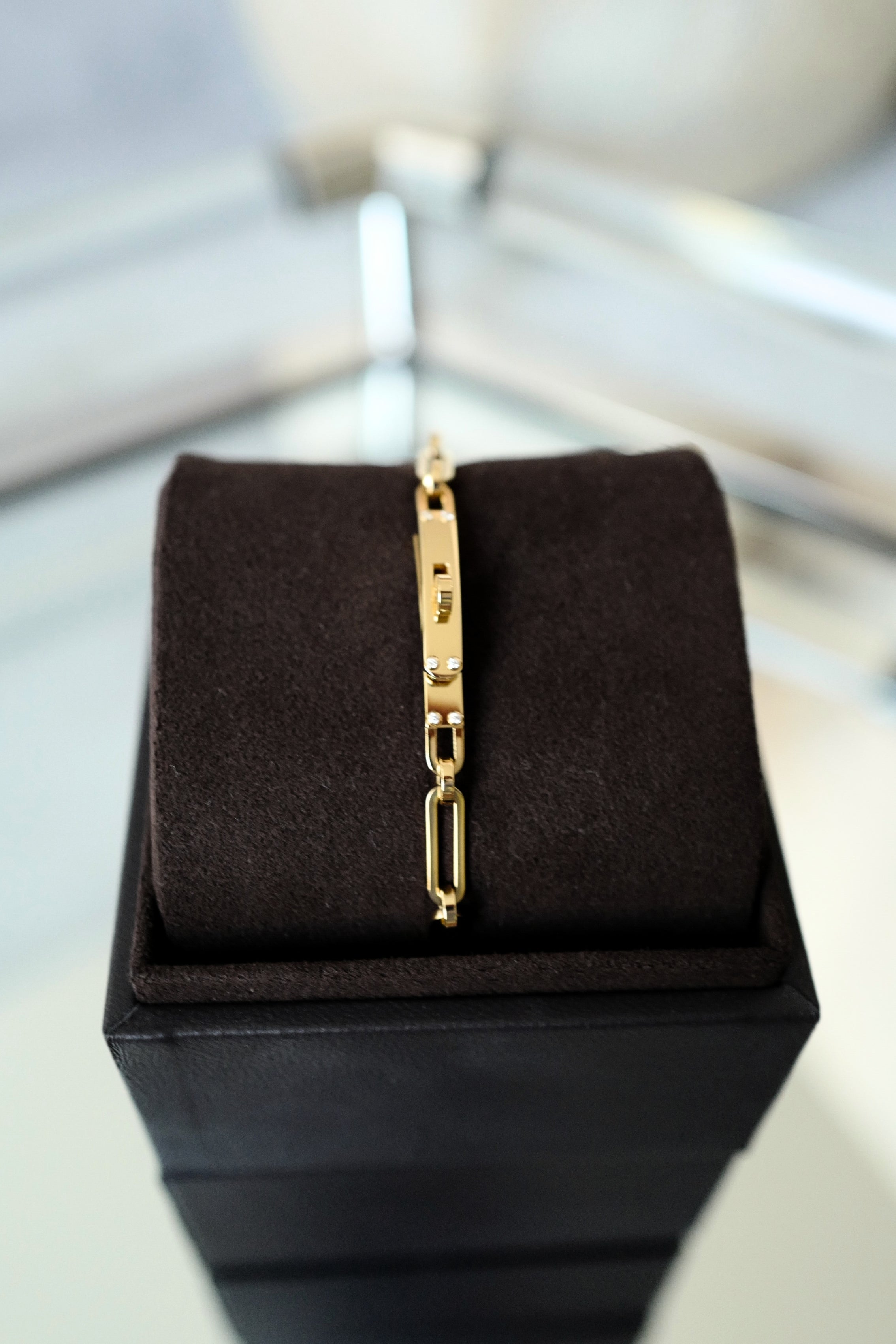 NEW Hermès Kelly Chaine Bracelet Small Model Yellow Gold with Diamonds