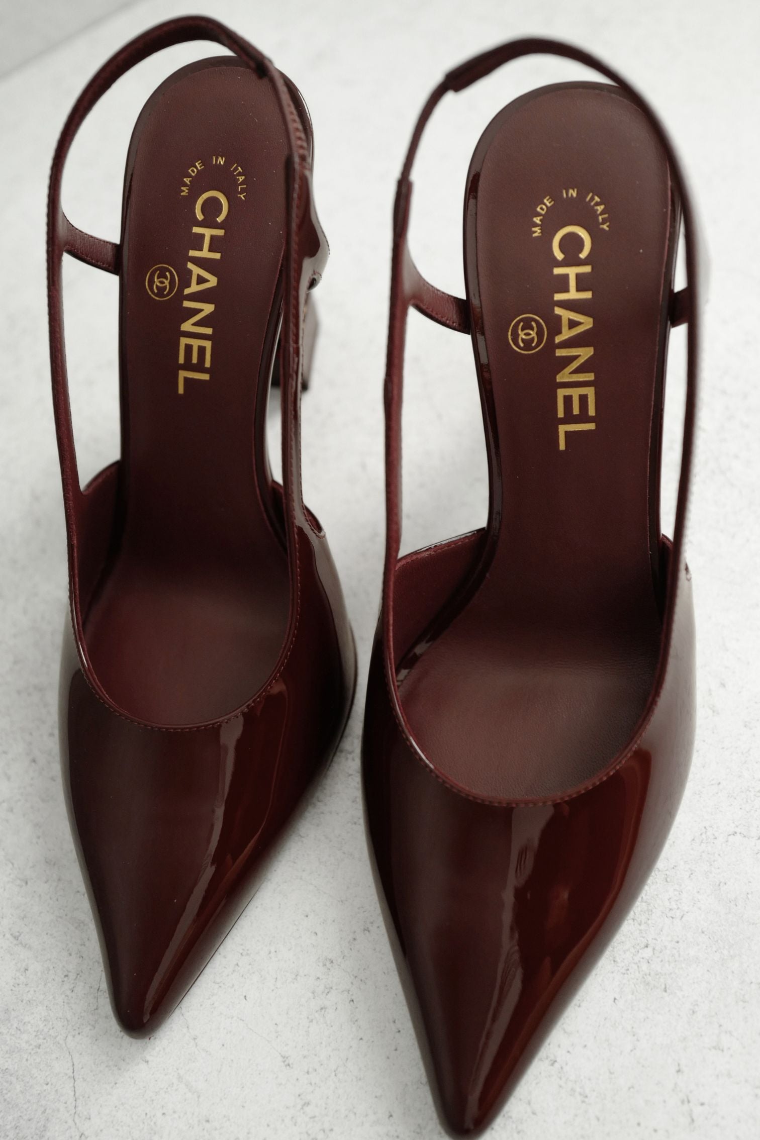 NEW Chanel 26A Métiers d’art Slingbacks Patent Calfskin Dark Burgundy Size 38