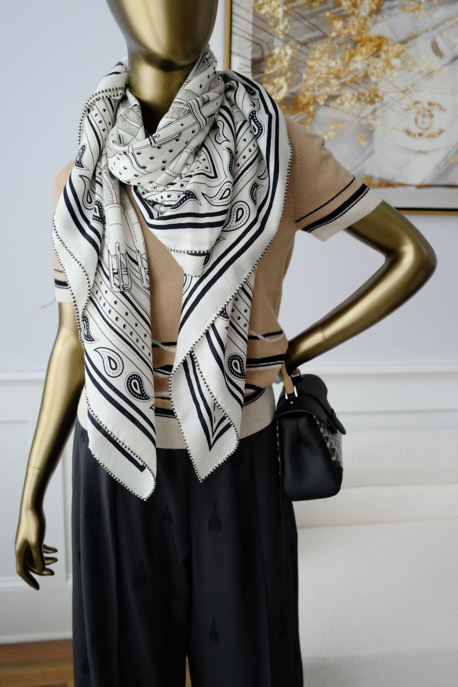 Hermès Mors a Jouets Bandana Shawl 140 Blanc/Bleu Marine/Ébène Cashmere Silk