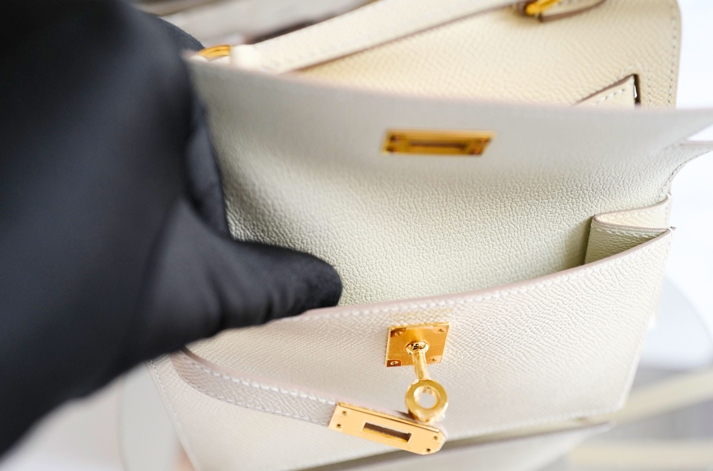 BNIB Hermes Kelly En Desordre Craie Epsom Gold HW Limited Edition