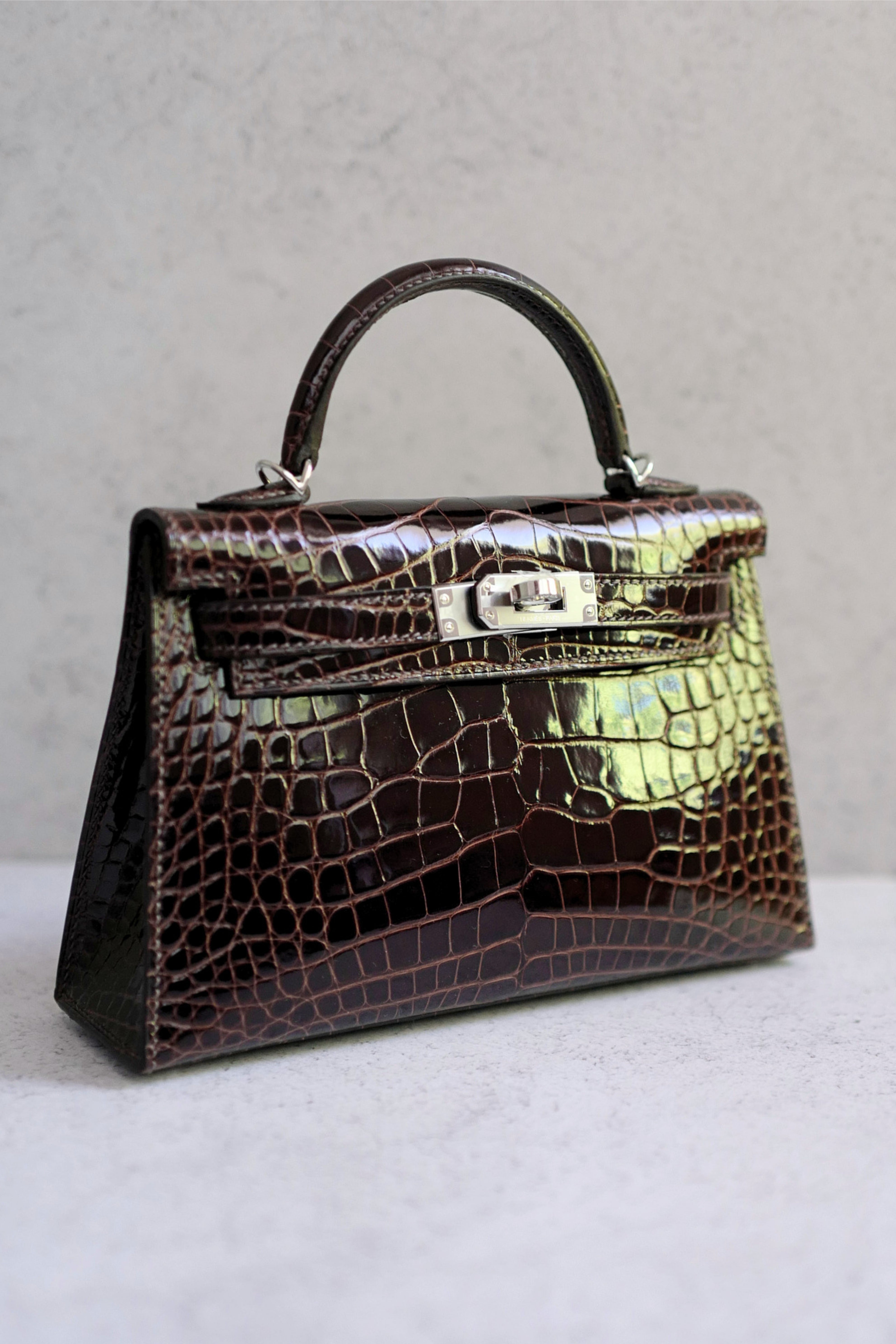 Hermès Mini Kelly Havane Sellier Alligator Mississippiensis Lisse PHW G Stamp