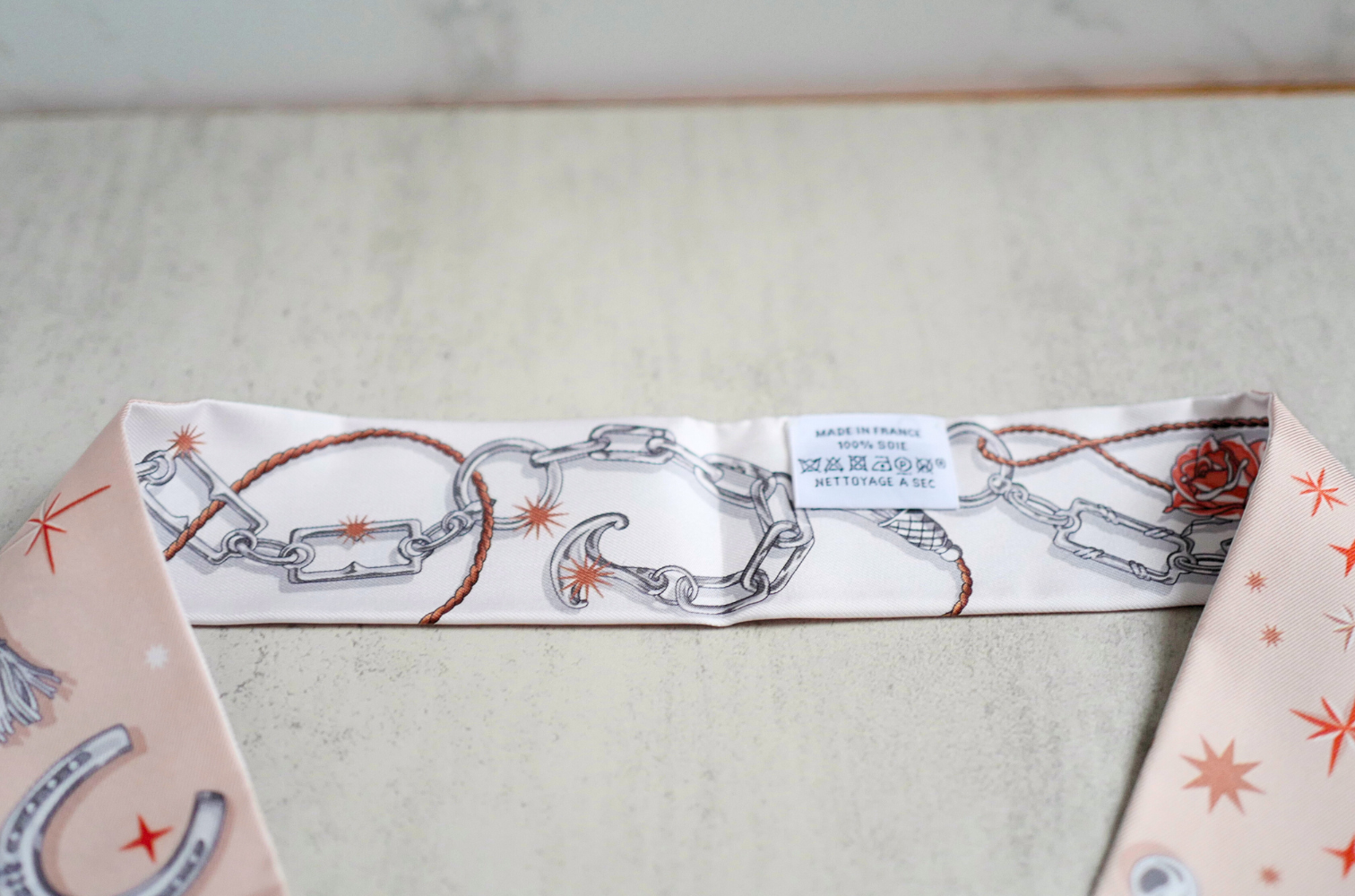 Hermès C’est La Fête Twilly Beige Rose / Caramel / Blanc