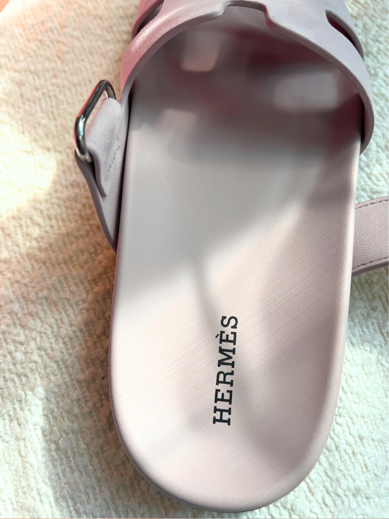 BNIB Hermes Womens Chypre sandal Rose Porcelaine 37.5