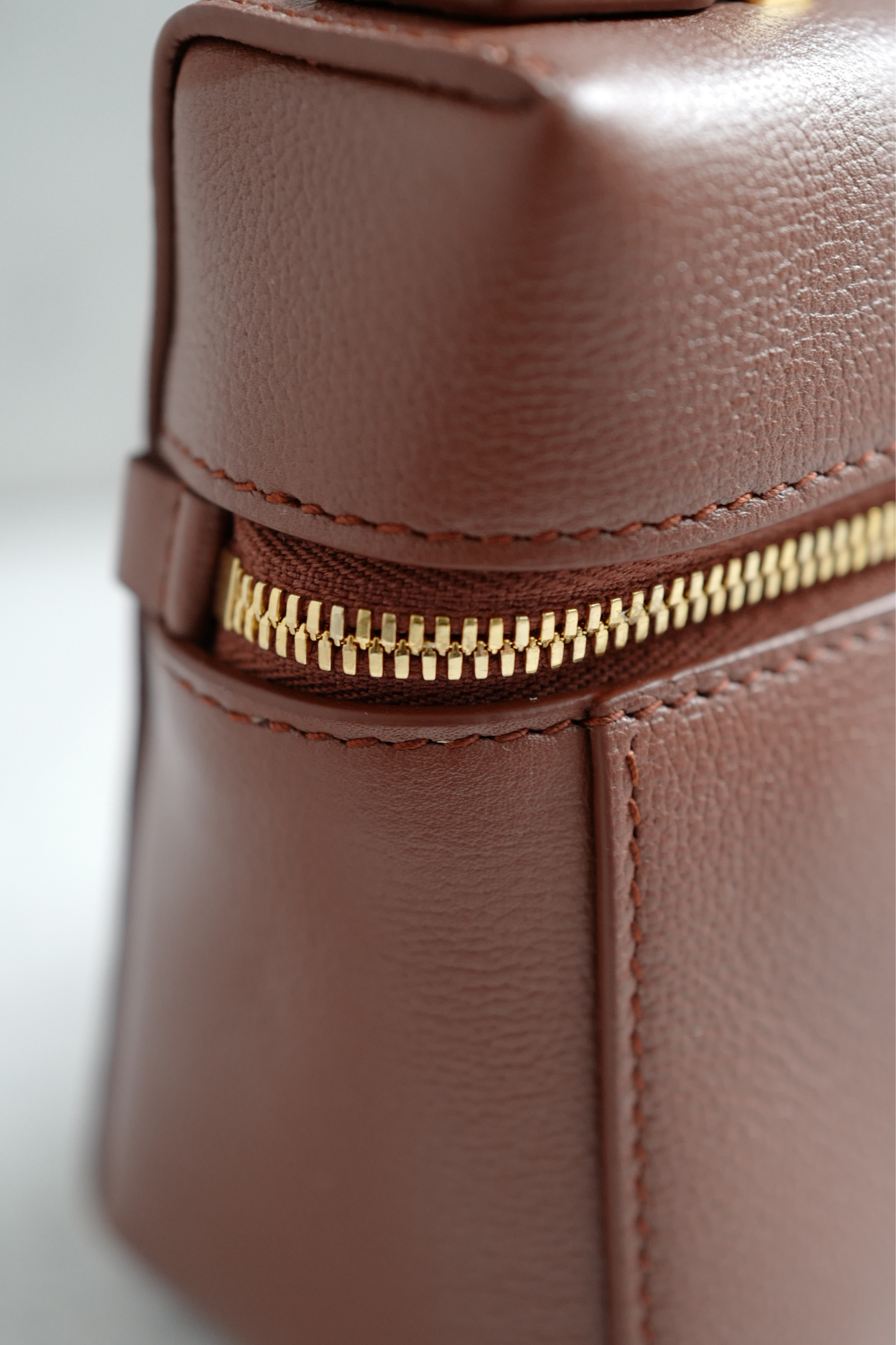 NEW Loro Piana Extra Bag L23 Burnt Tan Sun Gold Calfskin Leather Crossbody Bag