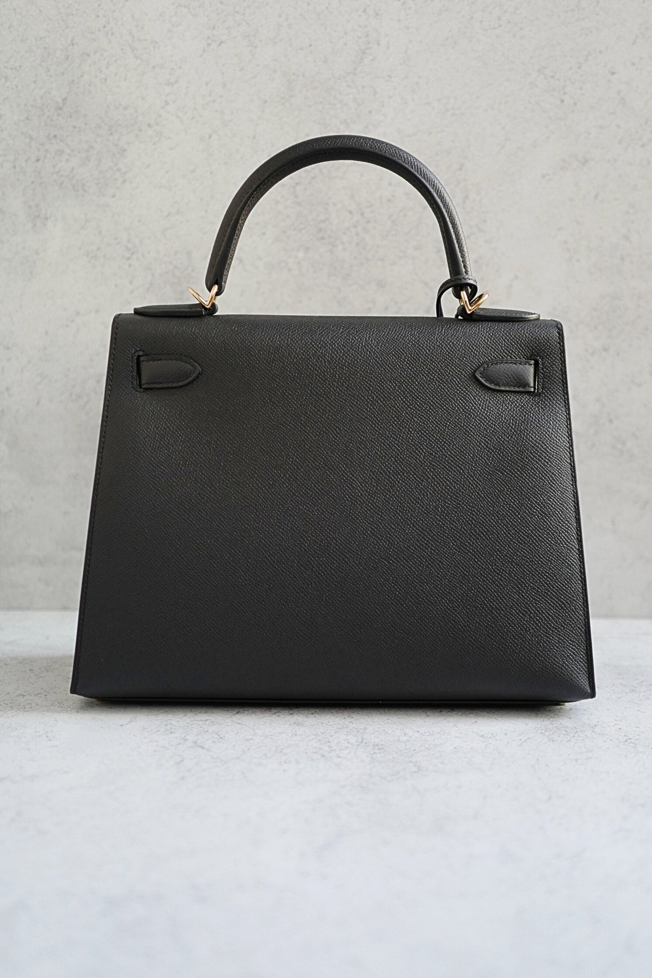 Hermes Kelly Sellier 28 Black Epsom Leather Permabrass Hardware B Stamp 2023
