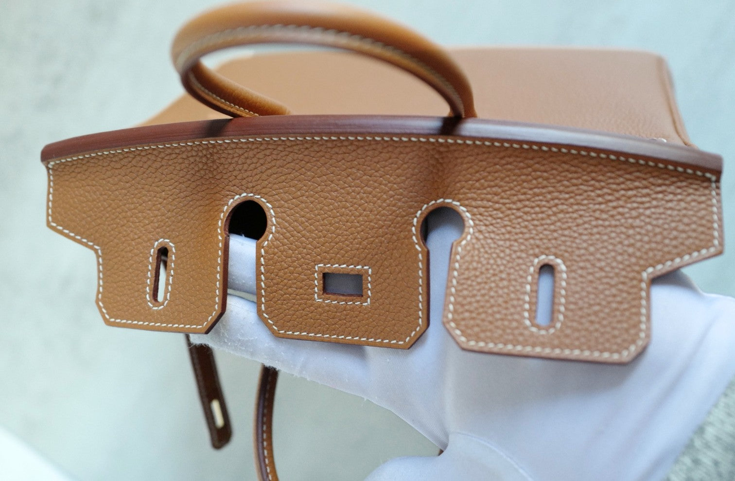 BNIB Hermès Birkin 25 Bag Gold Togo Leather with Gold Hardware Stamp K