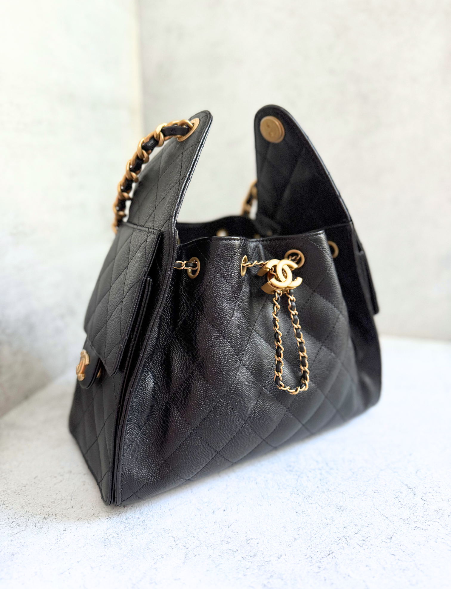 NEW Chanel 25S Small Hobo Bag Black Grained Calfskin with Gold Hardware
