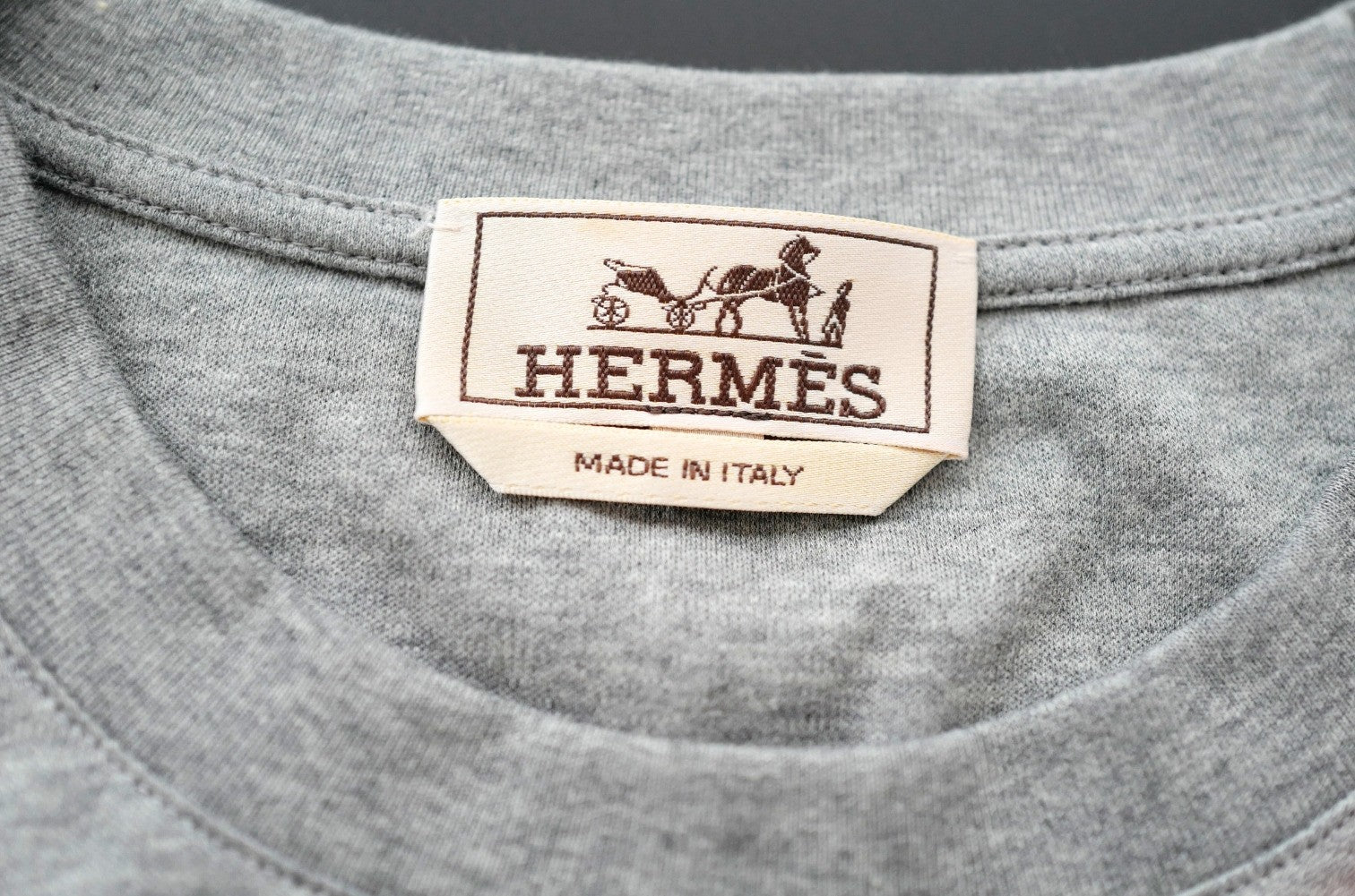 NEW Hermès Men’s T-Shirt Gray Cotton Short Sleeve Size L Logo Casual Top