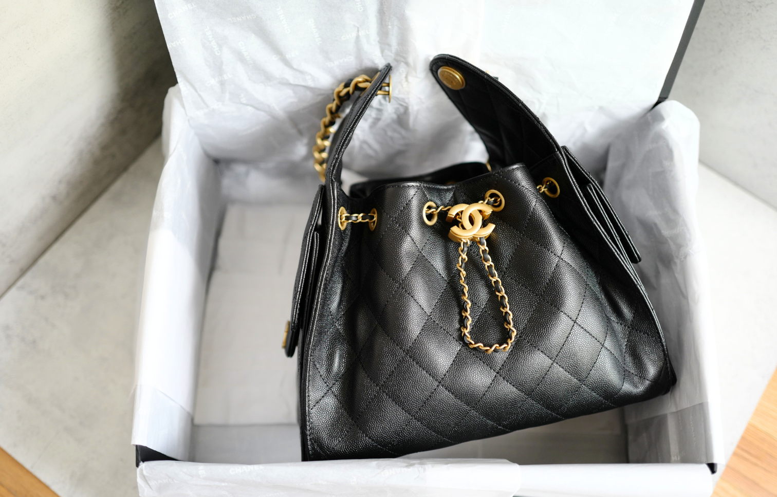 NEW Chanel 25S Small Hobo Bag Black Grained Calfskin with Gold Hardware