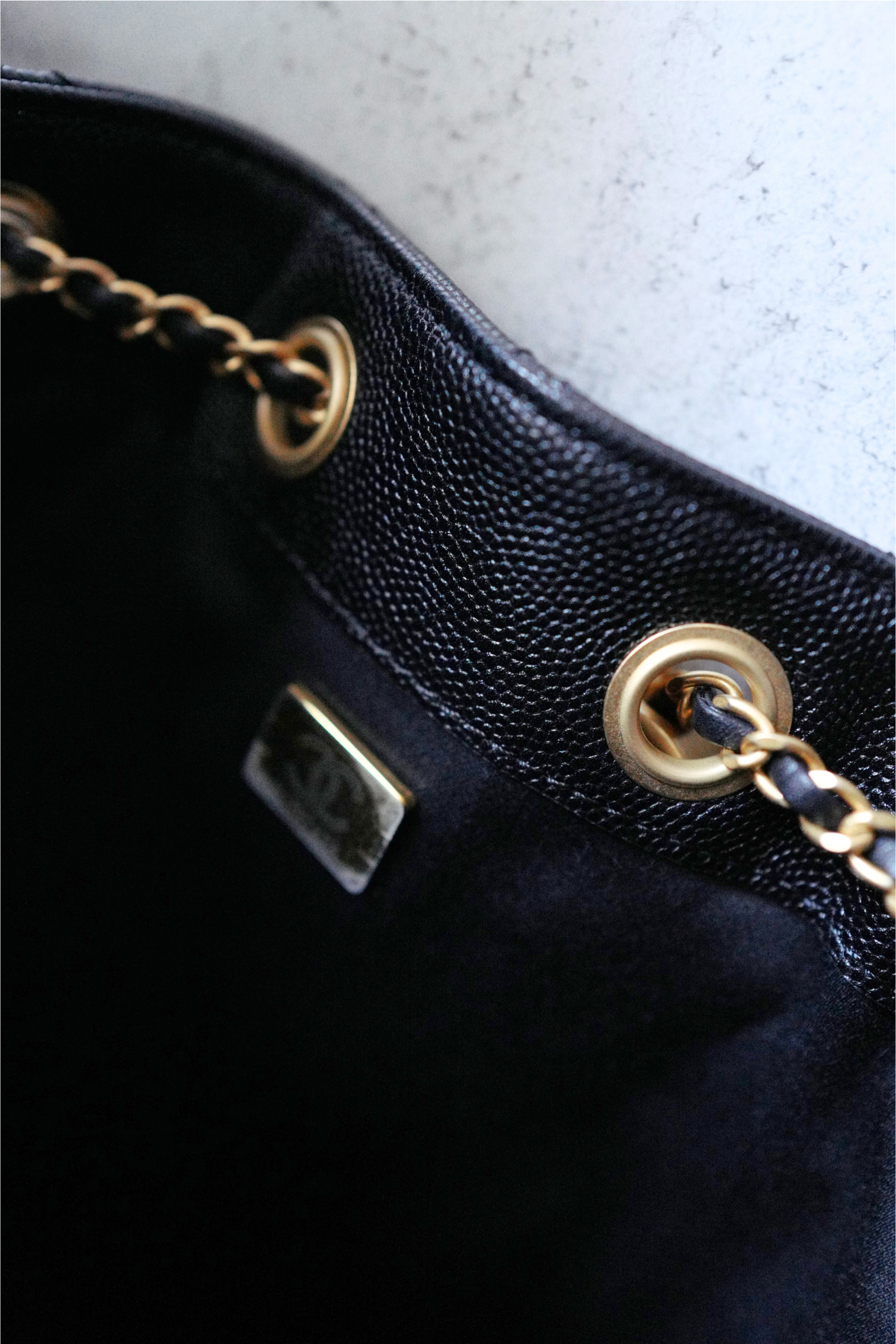 NEW Chanel 25S Small Hobo Bag Black Grained Calfskin with Gold Hardware