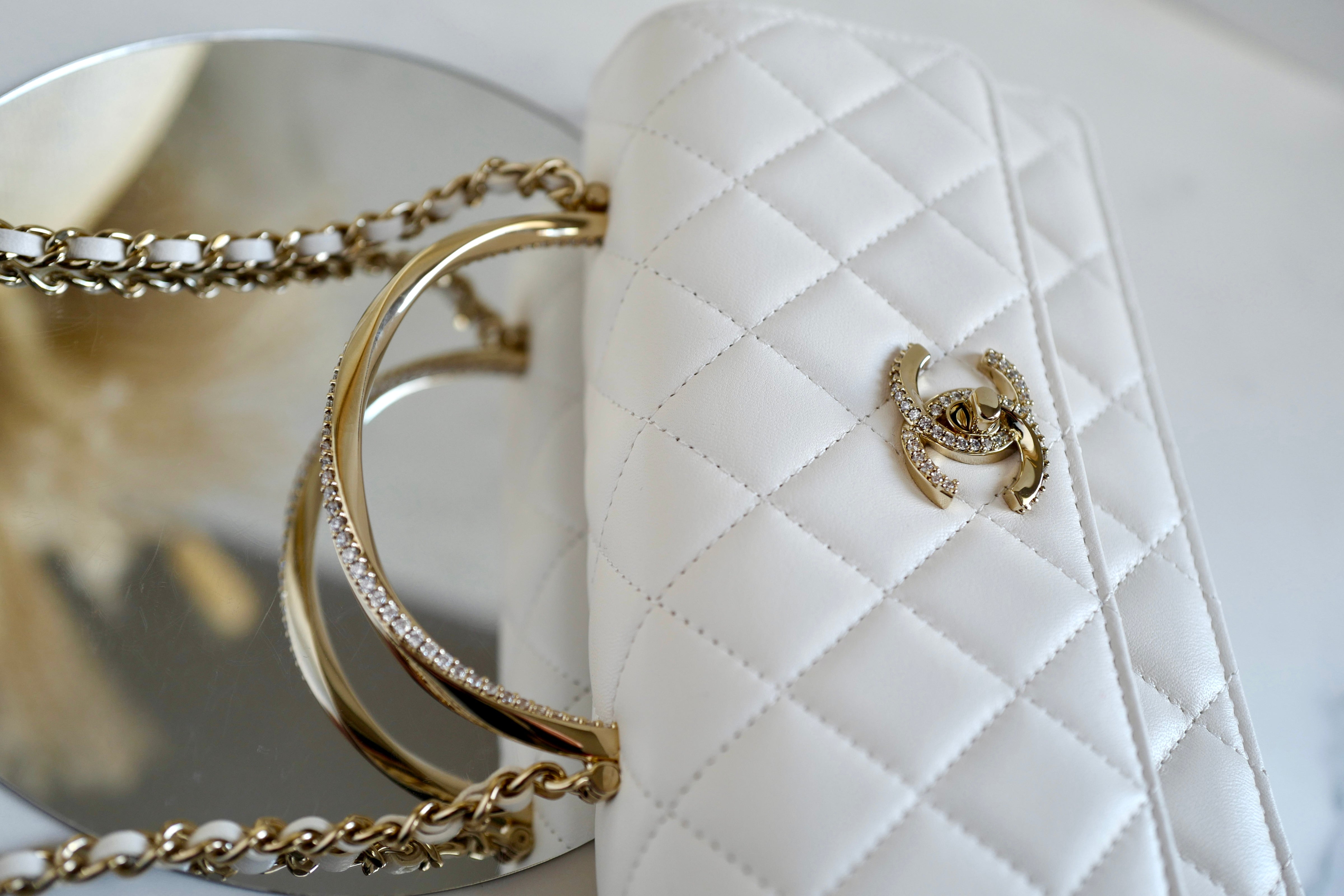 BNIB Chanel 24K White Clutch Bag on Chain Lambskin Leather CC Gold Metal HW