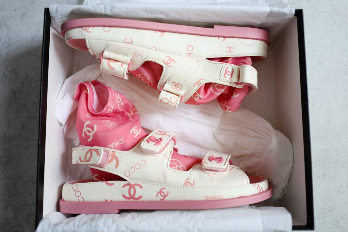 BNIB Chanel Dad Sandal 23A Monogram CC Logo In White/Pink Pink CC Logo Socks