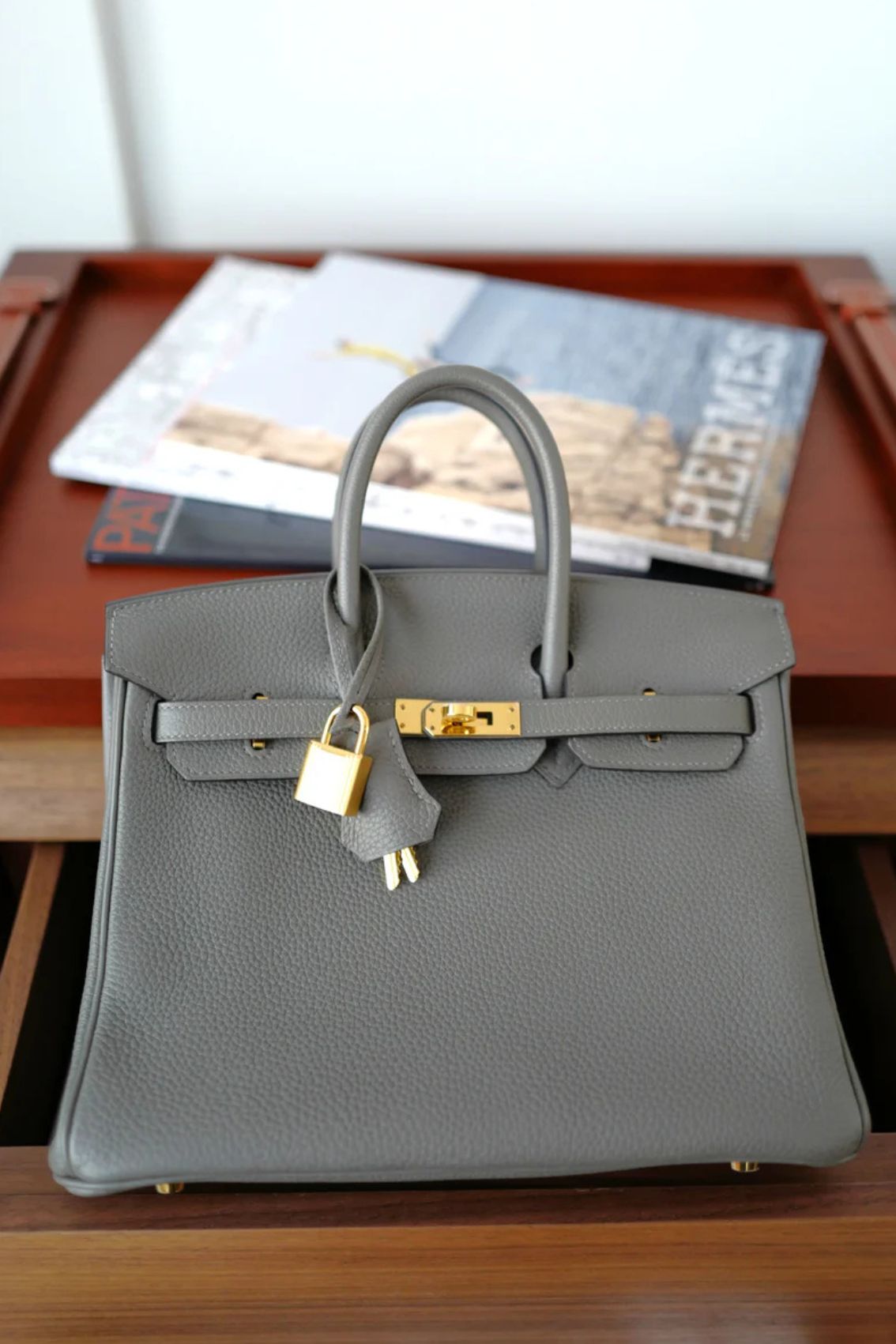 Hermès Birkin 25 Gris Meyer Togo Leather Gold Hardware D Stamp