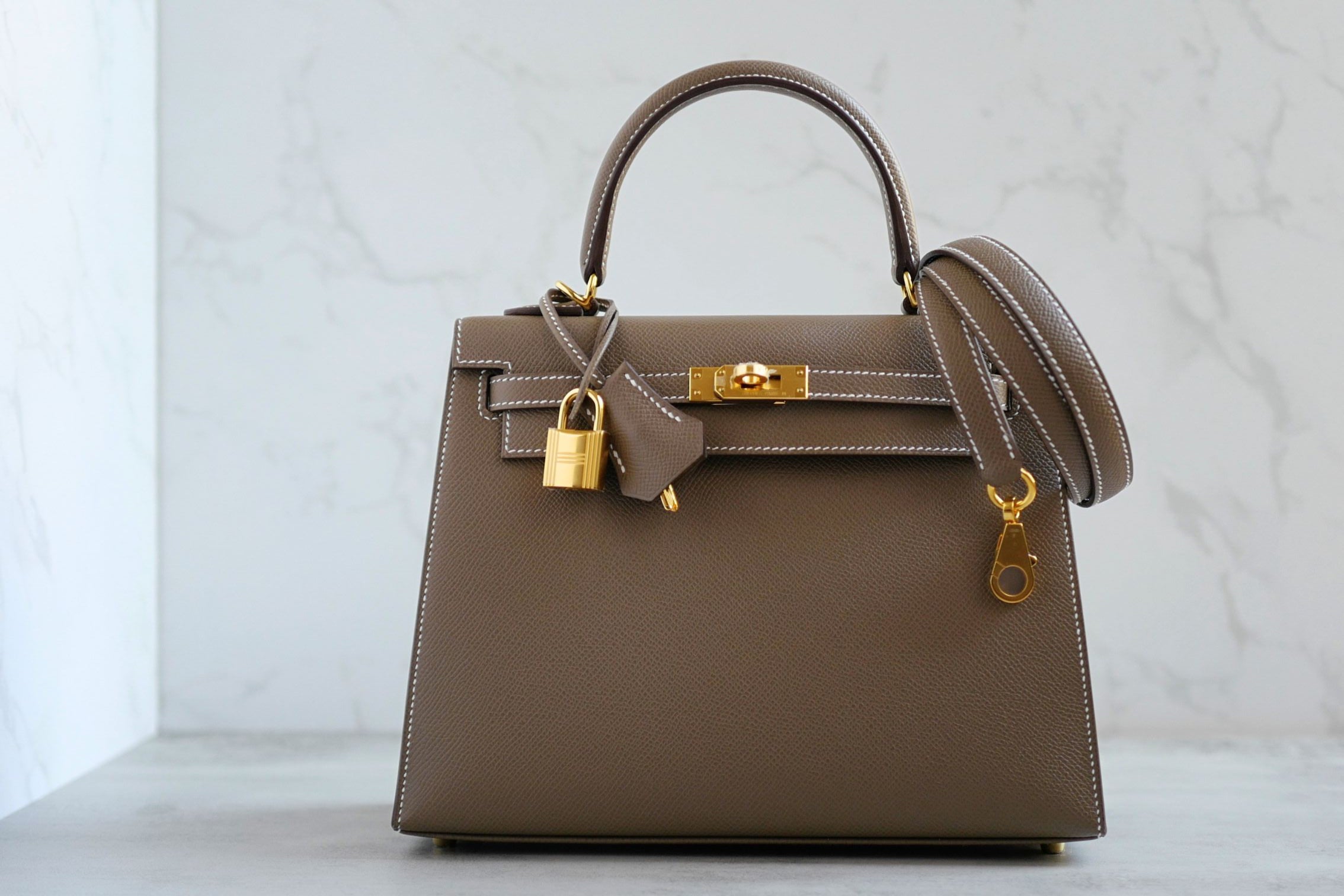 NEW Hermes Kelly 25 Etoupe Epsom Sellier Gold Hardware