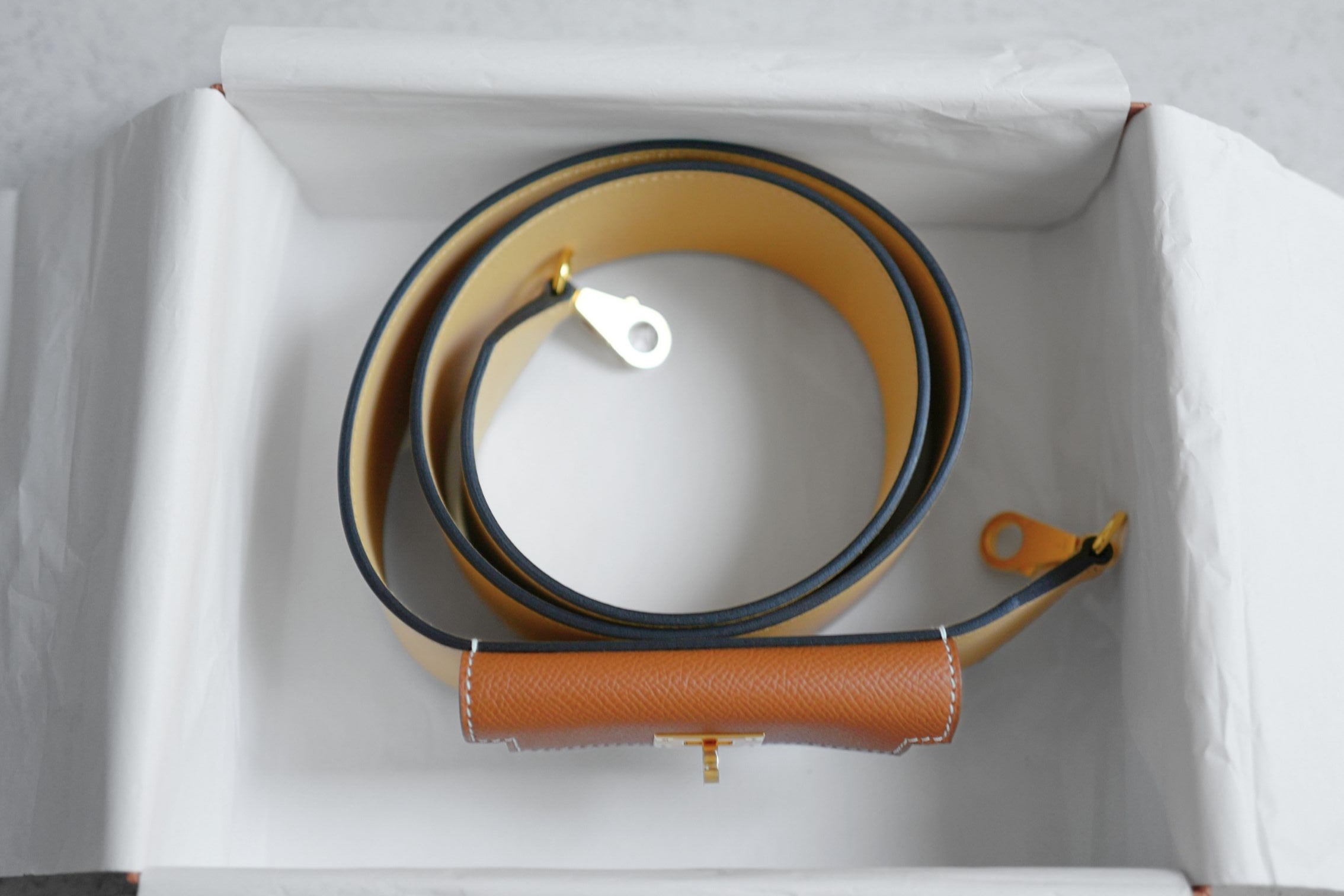 Hermès Kelly Pocket Bag Strap Naturel/Sable/Gold Swift Epsom Calfskin 105 mm