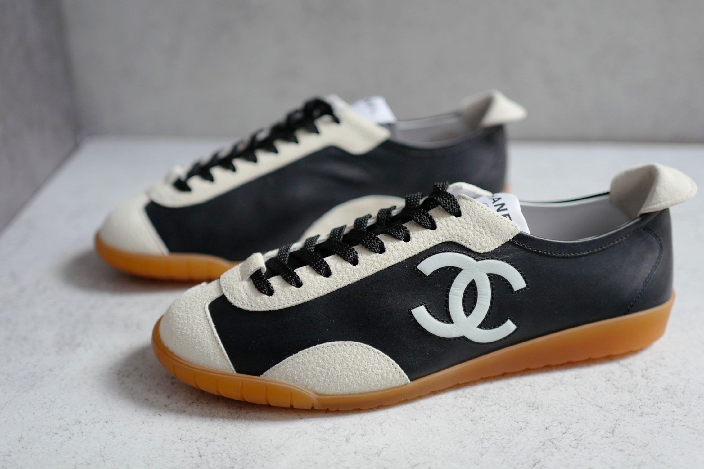 NEW Chanel 26P Sneakers Black White Calfskin Embossed Suede Size 39