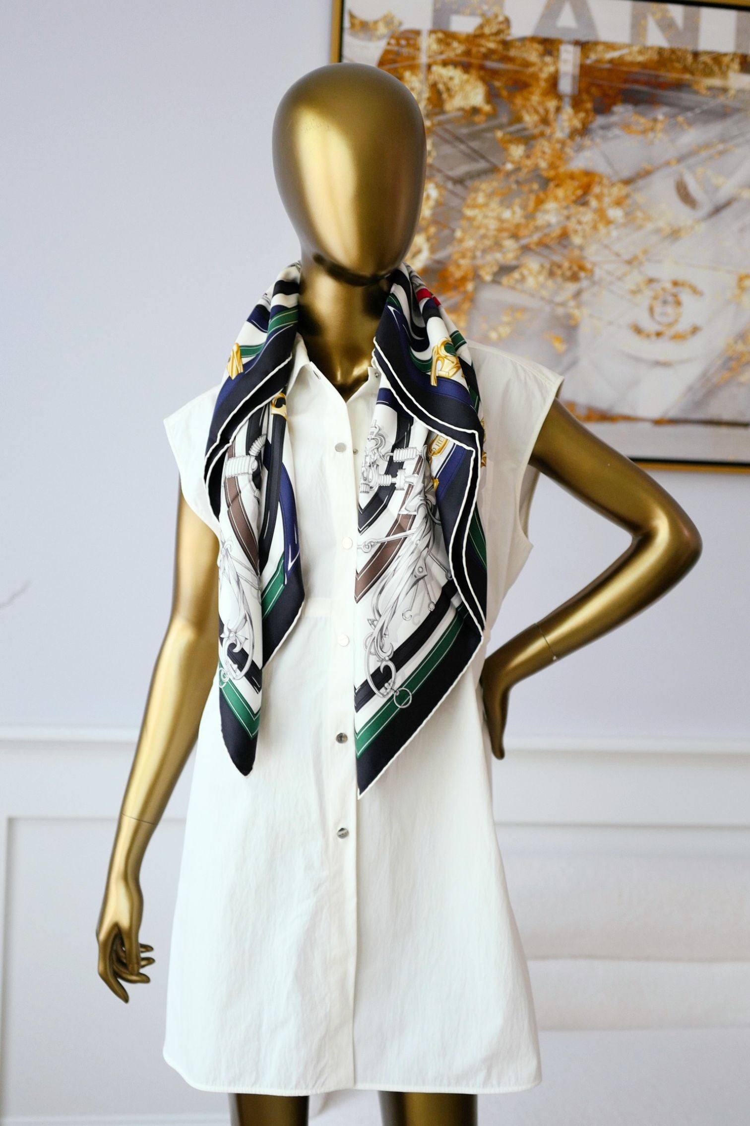 Hermès Harnais Legendaire Scarf Blanc/Vert Loden/Rouge Silk Twill 90