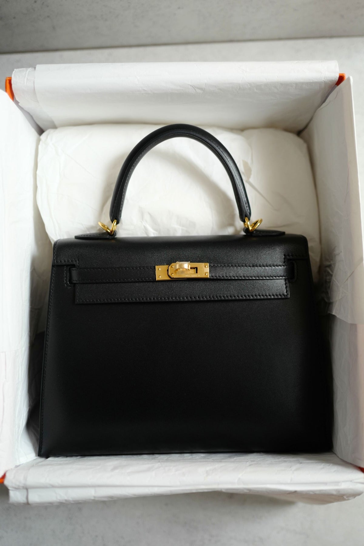 Hermes Kelly 25 Black Tadelakh Sellier Gold HW Complete Original Receipt NEW