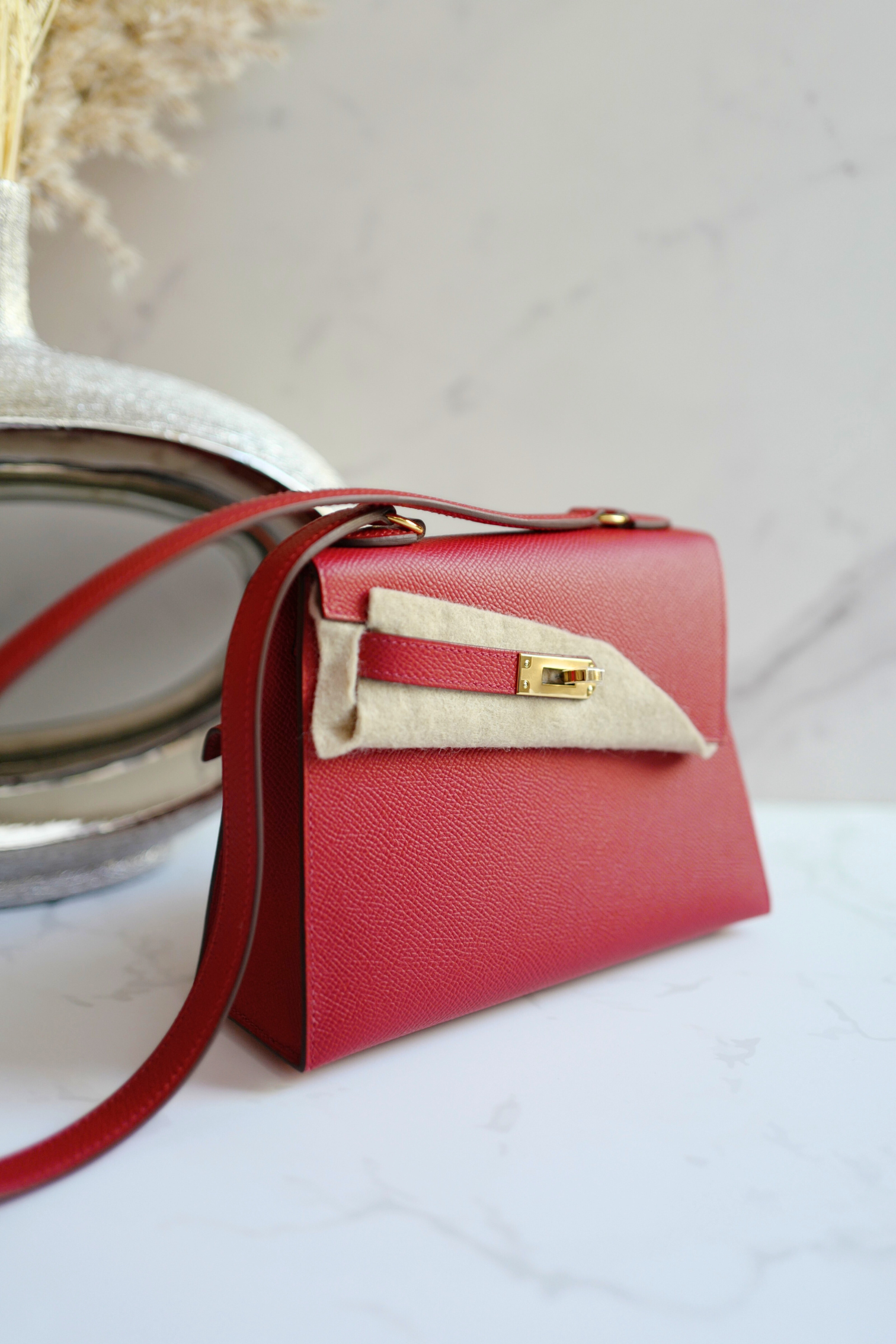 BNIB Hermès Kelly Désordre 20 Bag Rouge Pigment Epsom Leather with Gold Hardware