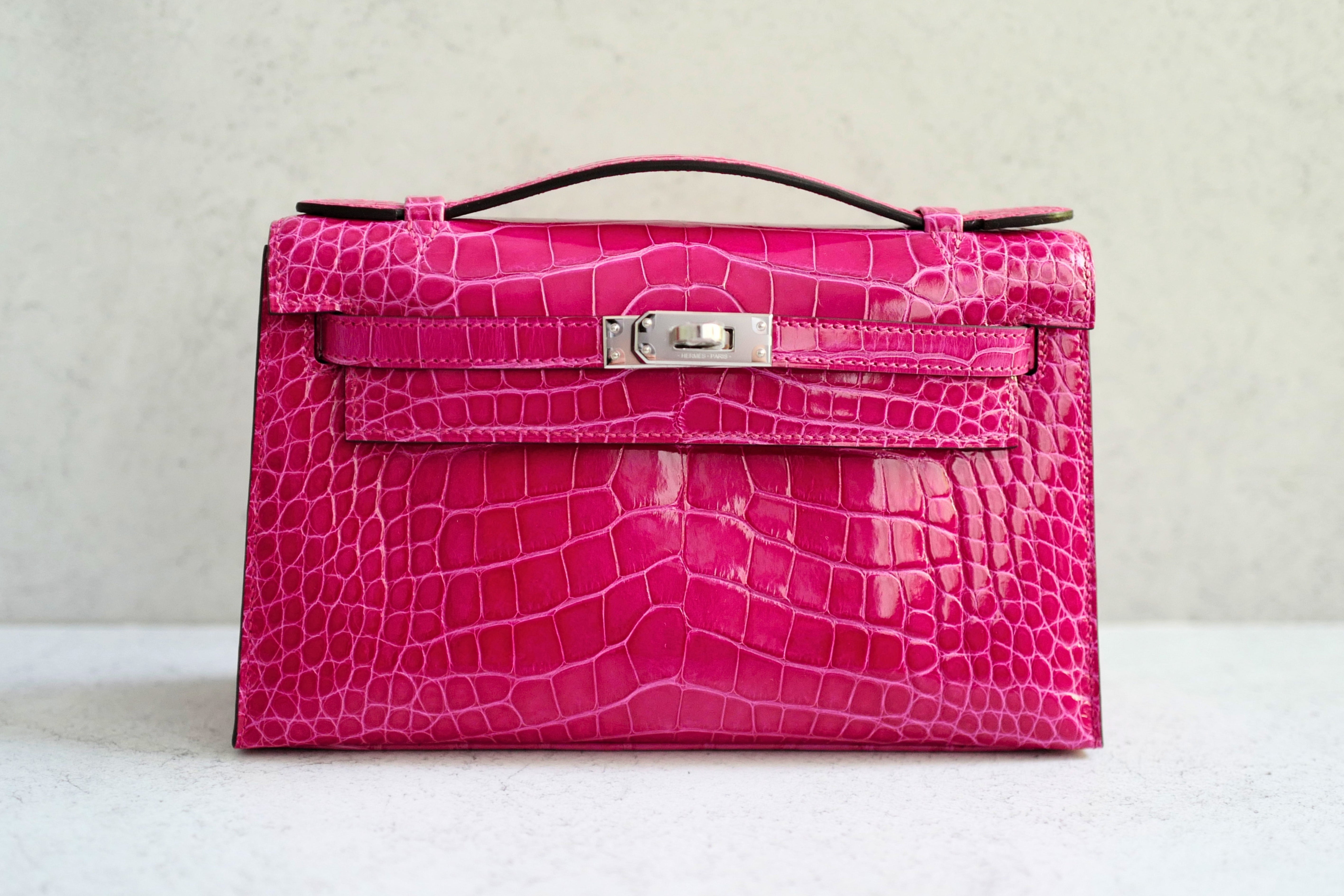 Hermès Kelly Mini Pochette Rose Mexico Alligator Mississippiensis Lisse PHW K Stamp